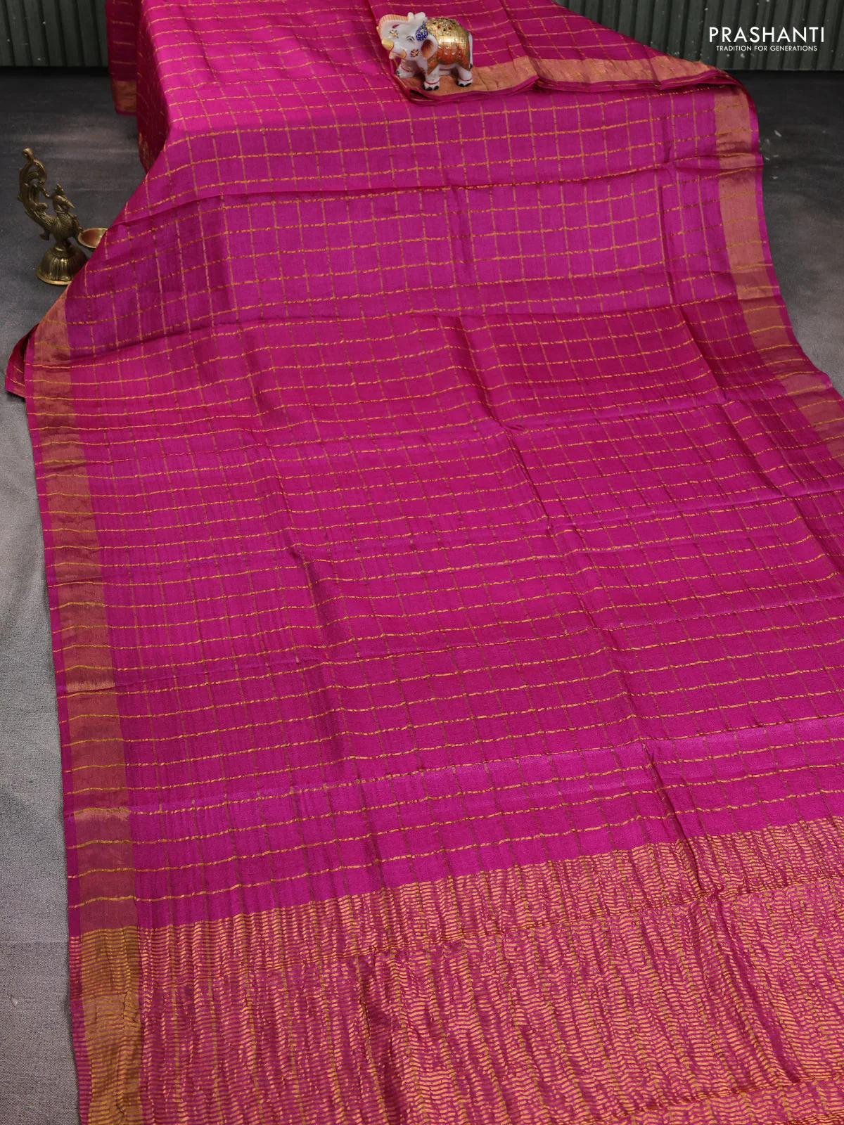 Pure tussar silk saree pink and blue shade with allover zari woven checked pattern and zari woven border - Image 2