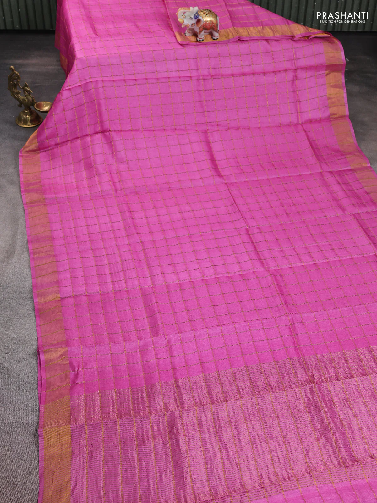 Pure tussar silk saree pink and teal green with allover zari woven checked pattern and zari woven border - Image 2