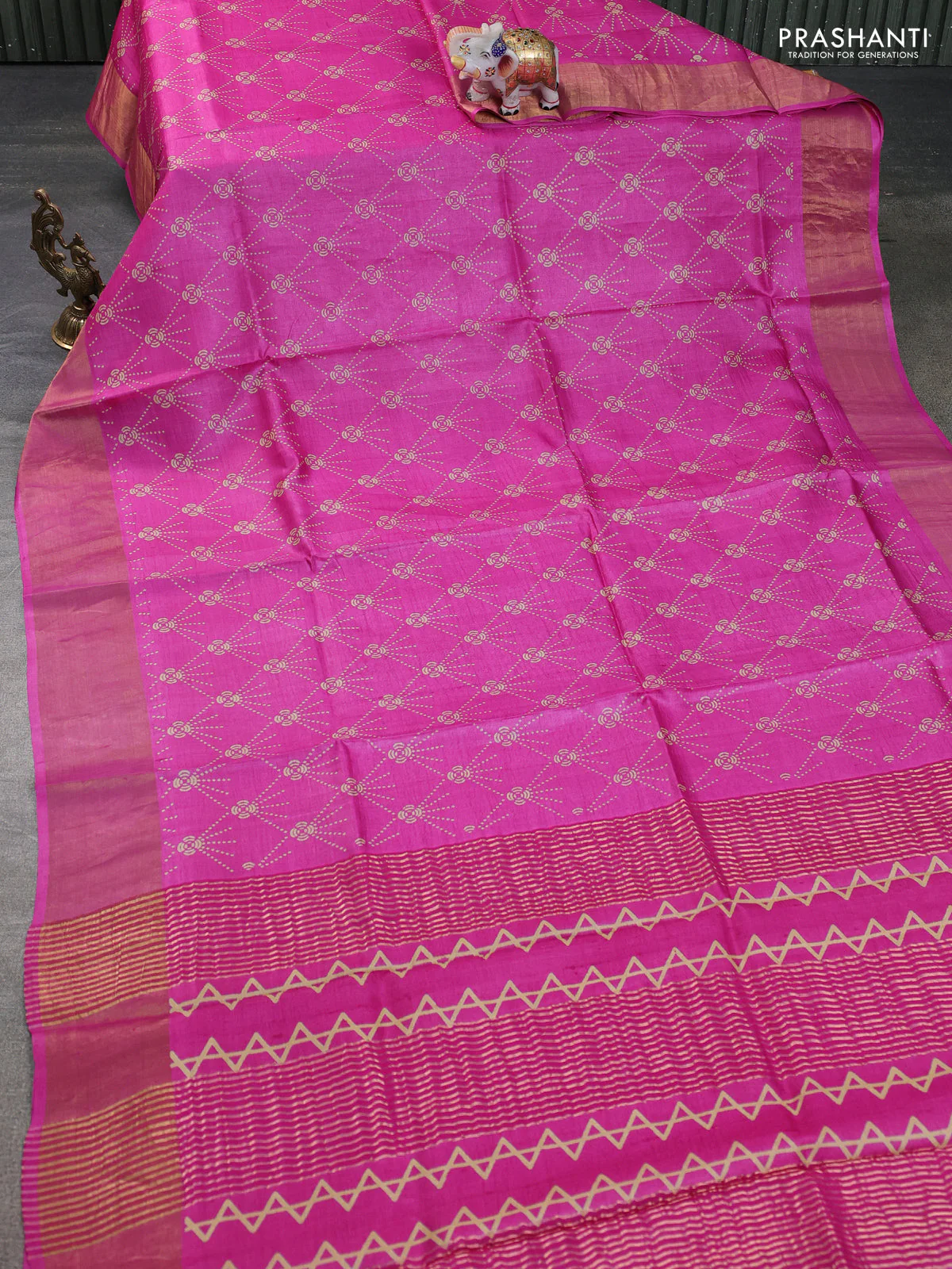 Pure tussar silk saree pink with allover prints and zari woven border - Image 2
