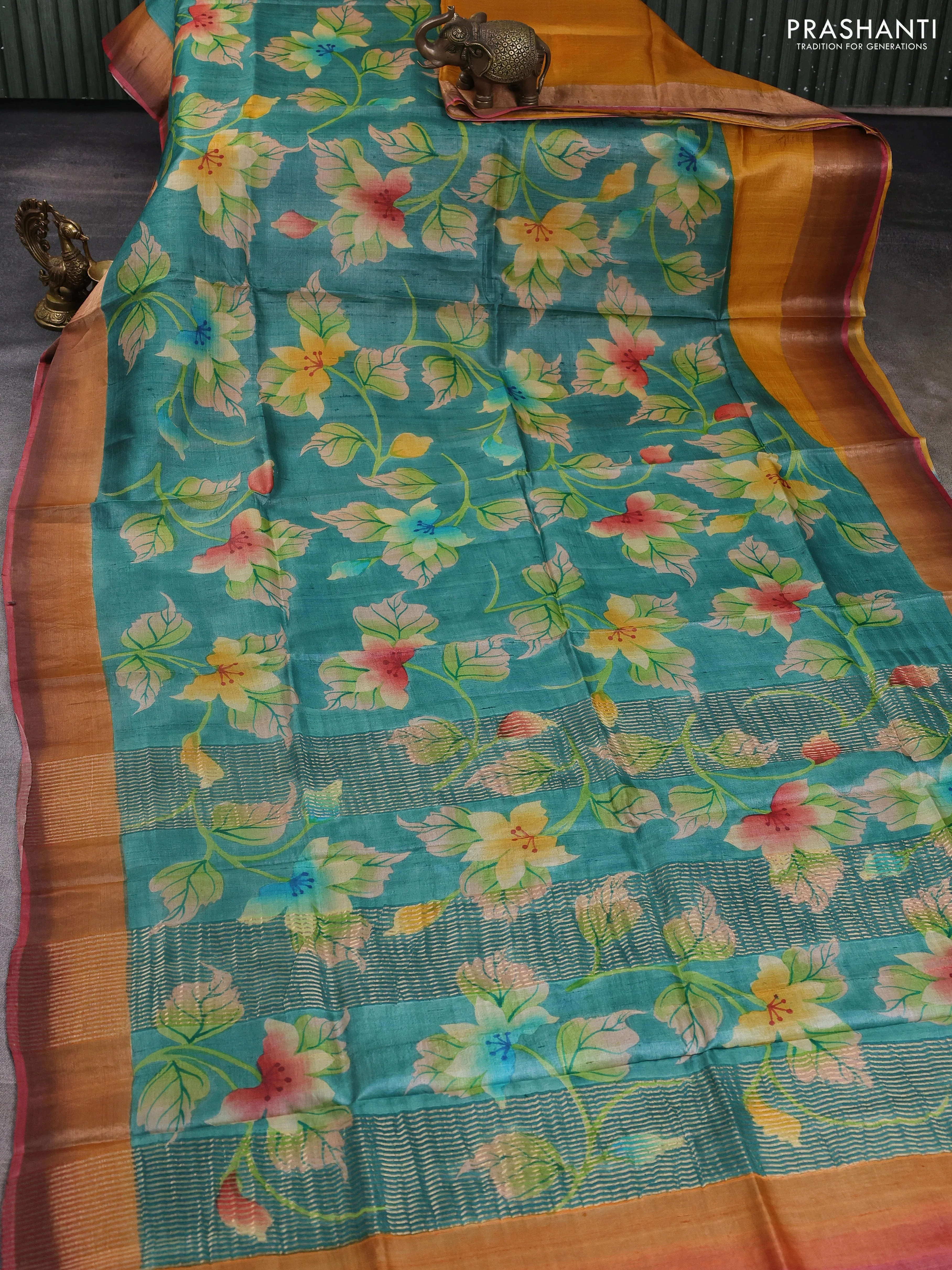 Pure tussar silk saree teal green and peach pink with allover hand painted prints and zari woven border - Image 2