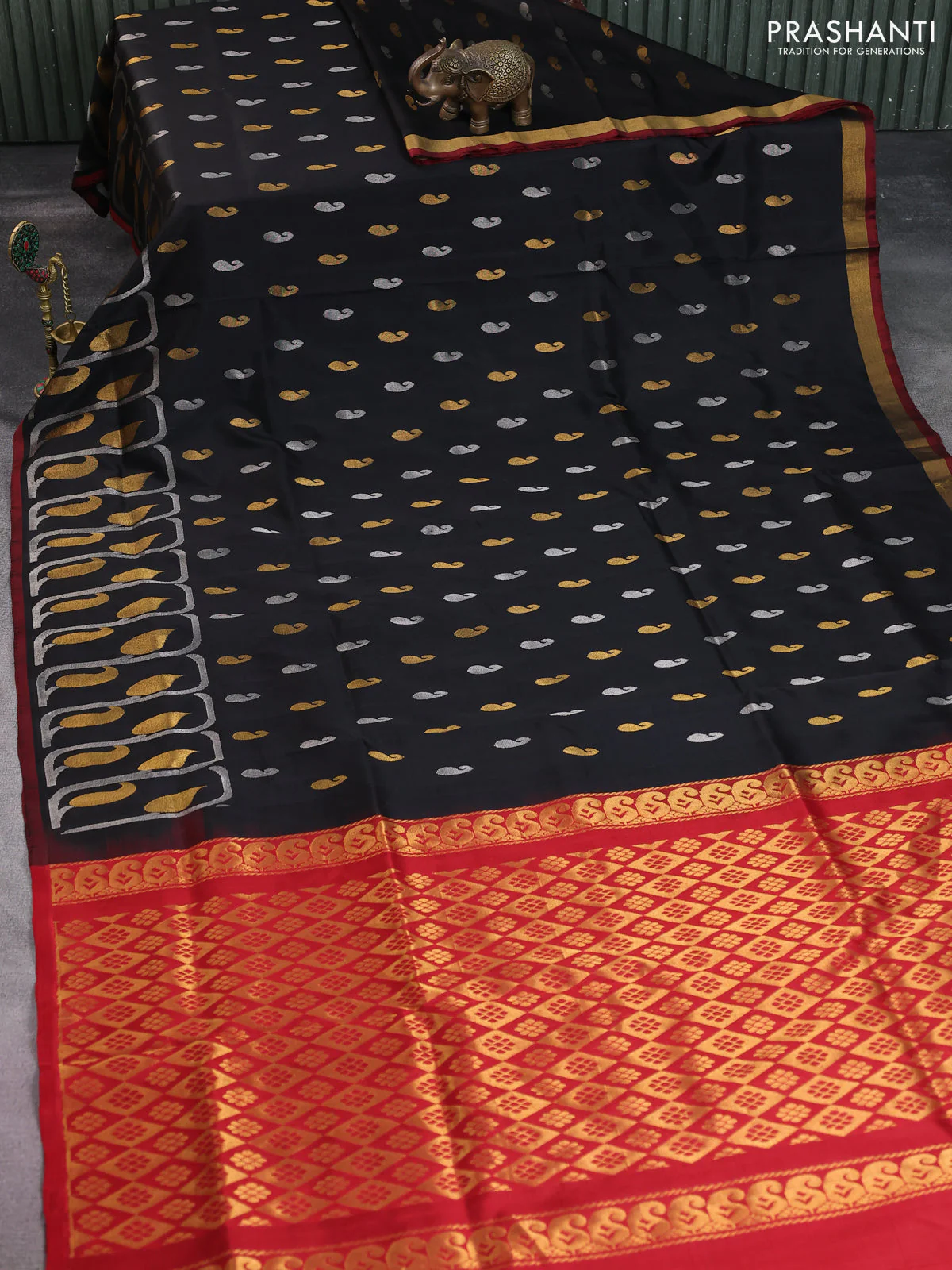 Pure uppada silk saree black and maroon with silver & gold zari woven buttas and rich zari border - Image 2