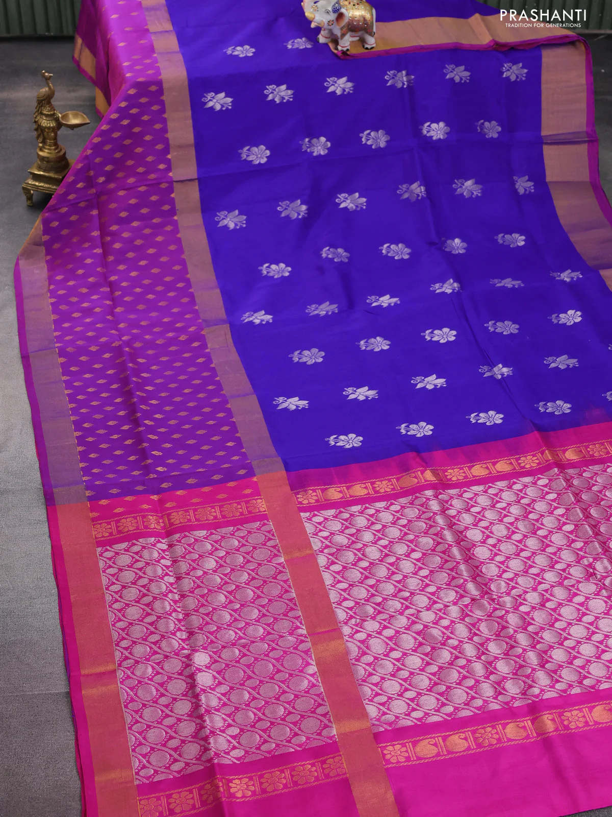 Pure uppada silk saree blue and pink with silver zari woven floral buttas and zari woven butta border - Image 2