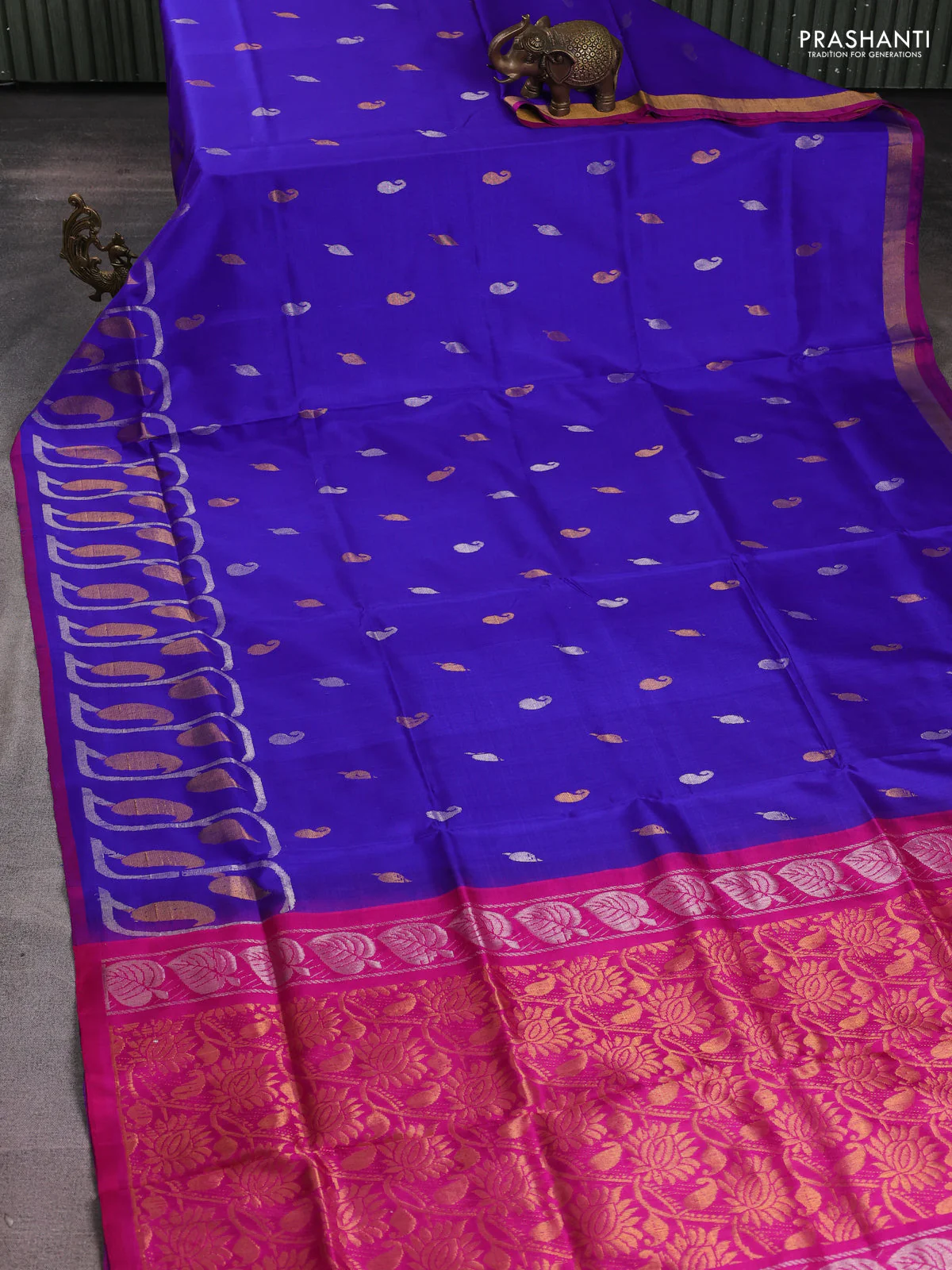 Pure uppada silk saree blue and pink with zari woven paisley buttas and zari woven border - Image 2