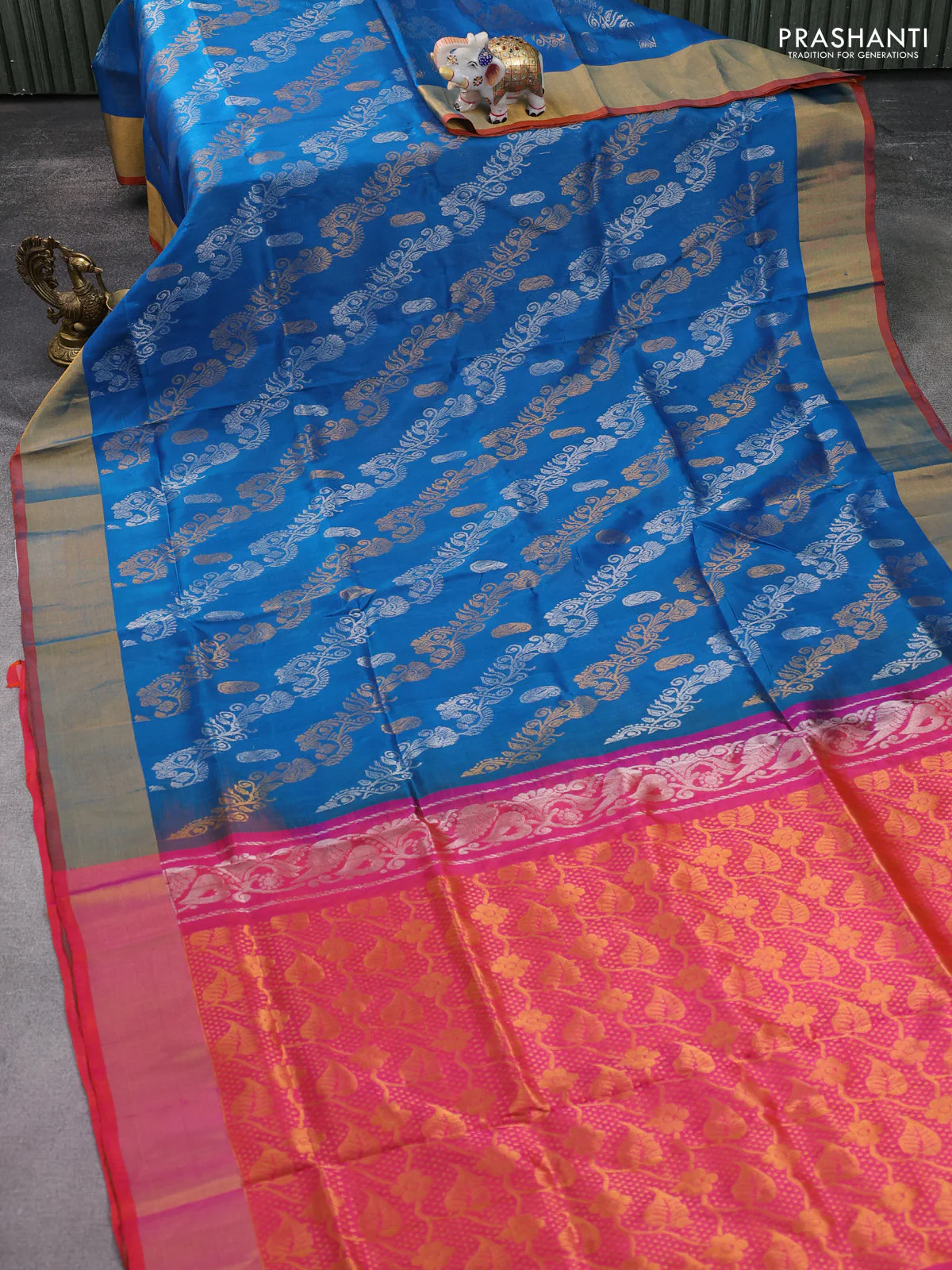 Pure uppada silk saree cs blue and dual shade of pinkish orange with silver & gold zari weaves and zari woven border - Image 2
