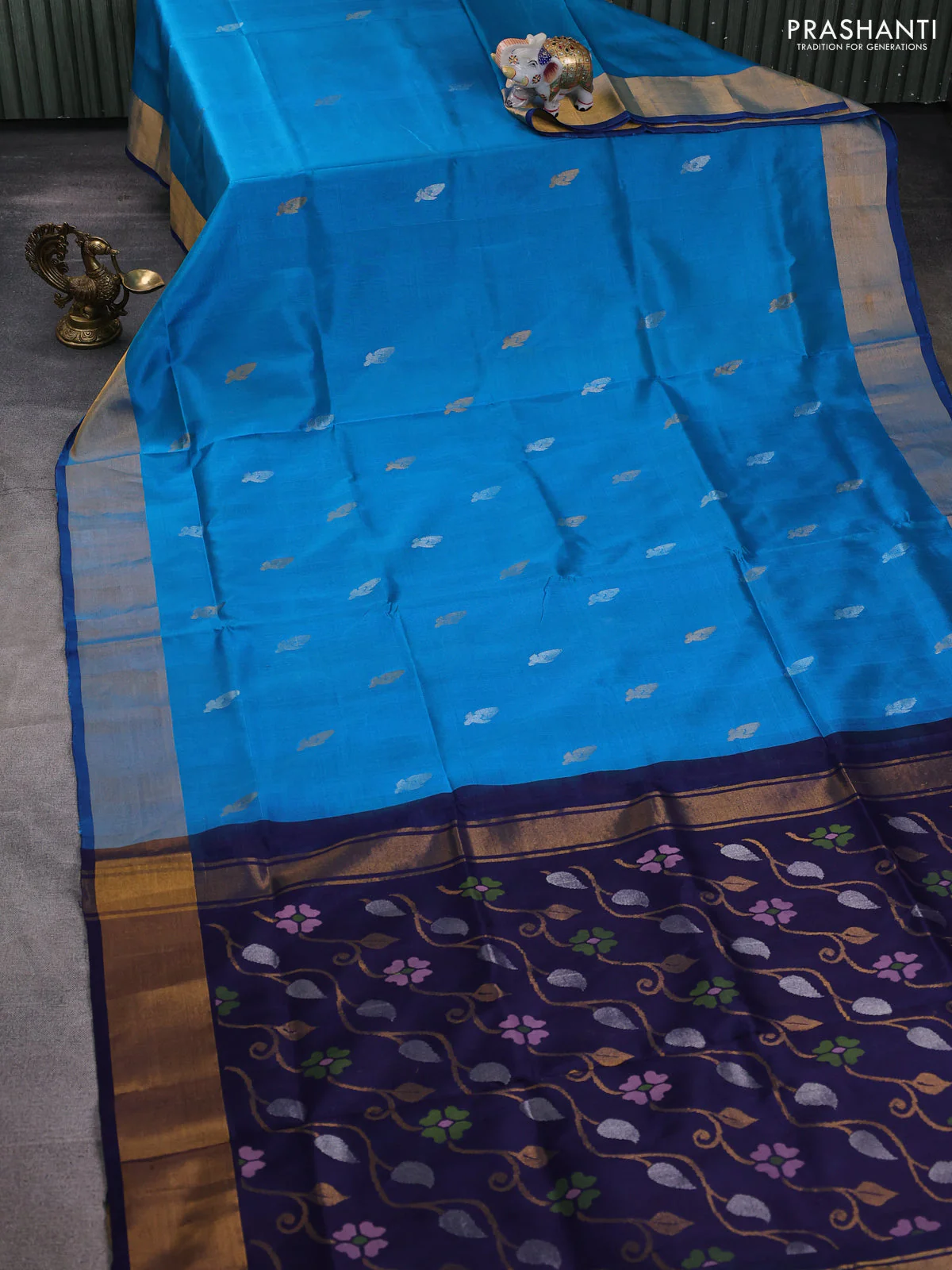 Pure uppada silk saree cs blue and navy blue with silver & gold zari woven thilak buttas and jamdhani design pallu - Image 2