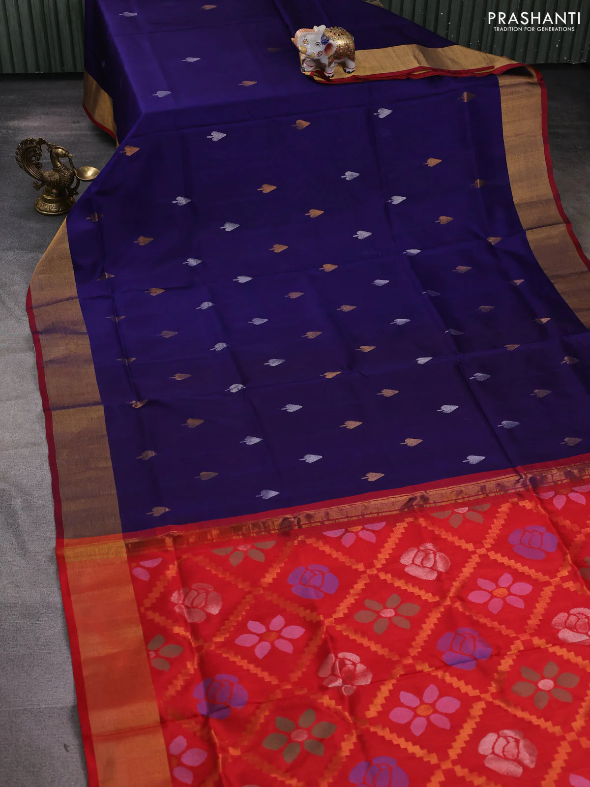 Pure uppada silk saree dark blue and orange with silver & gold zari woven buttas and jamdhani design pallu - Image 2