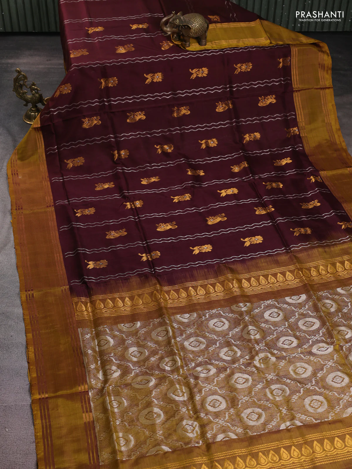 Pure uppada silk saree deep maroon and mustard yellow with allover zari weaves and rettapet zari woven border - Image 2