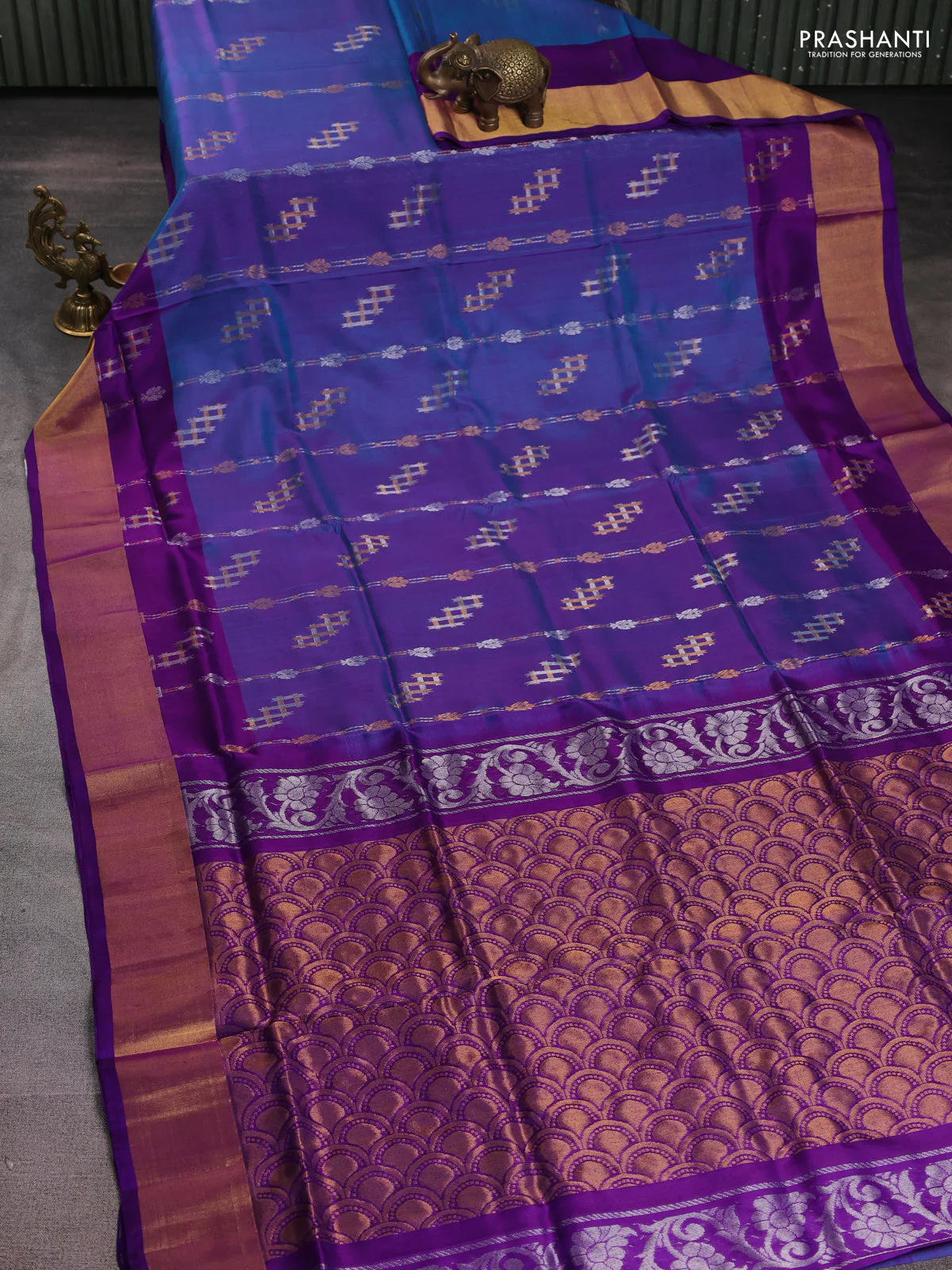 Pure uppada silk saree dual shade of blue and violet with allover zari weaves and zari woven border - Image 2