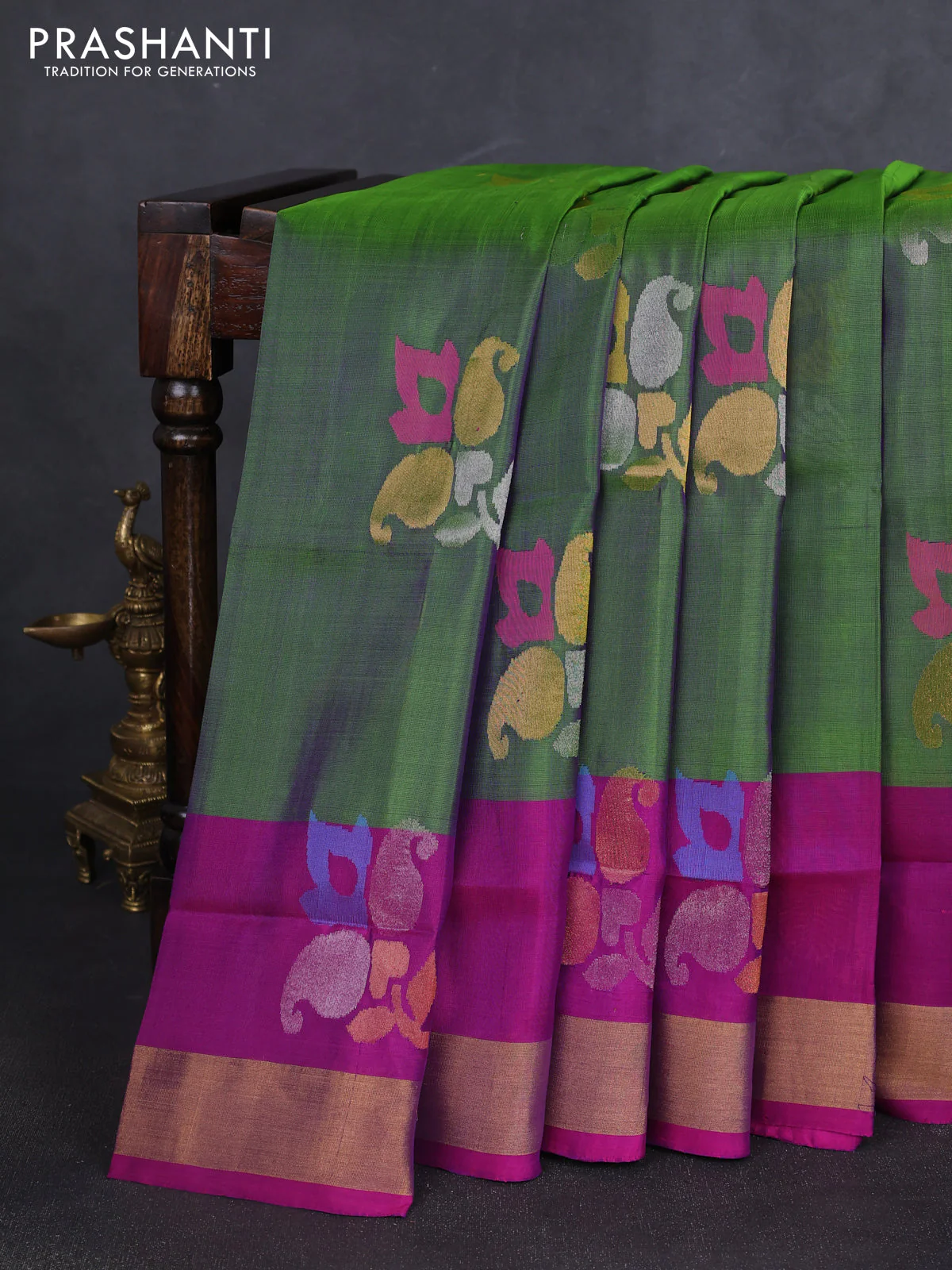 Pure uppada silk saree dual shade of green and purple with jamdhani buttas and jamdhani design pallu
