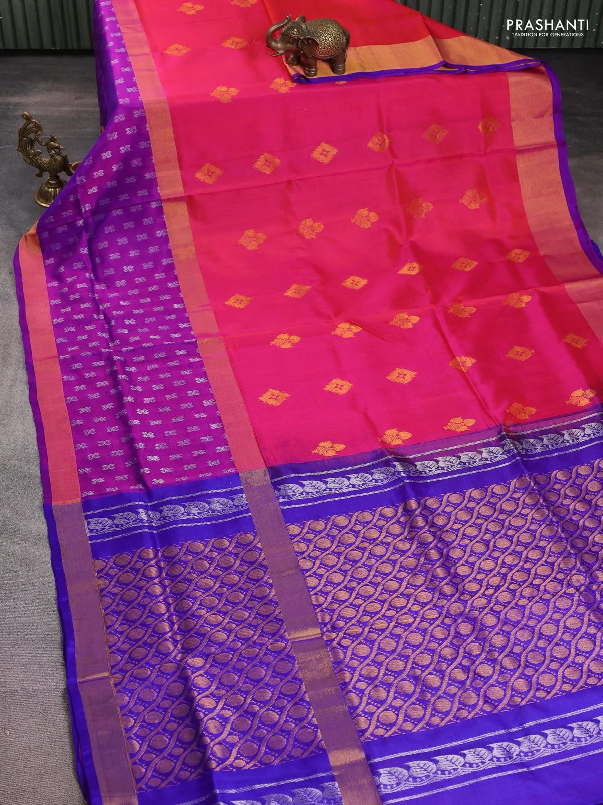 Pure uppada silk saree dual shade of pink and blue with zari woven buttas and long zari woven border - Image 2