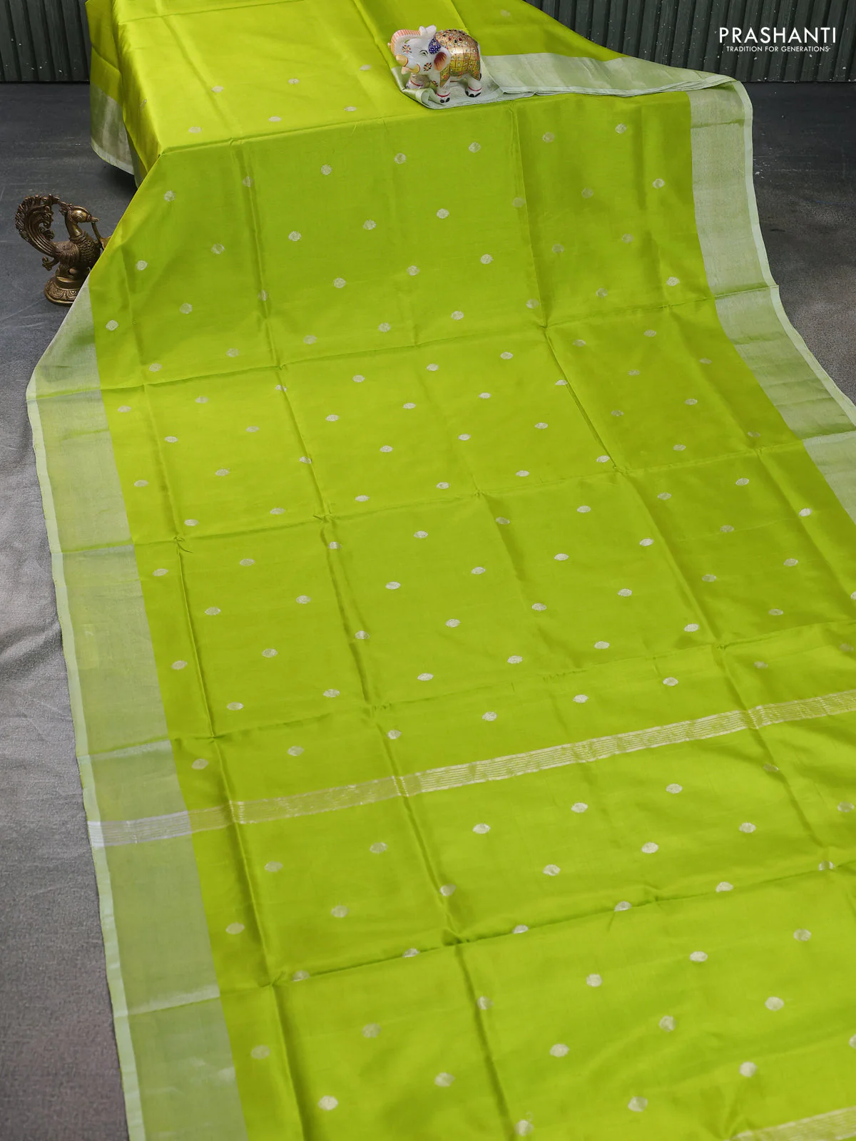 Pure uppada silk saree flouracent green with silver zari woven buttas and silver zari woven buttas - Image 2