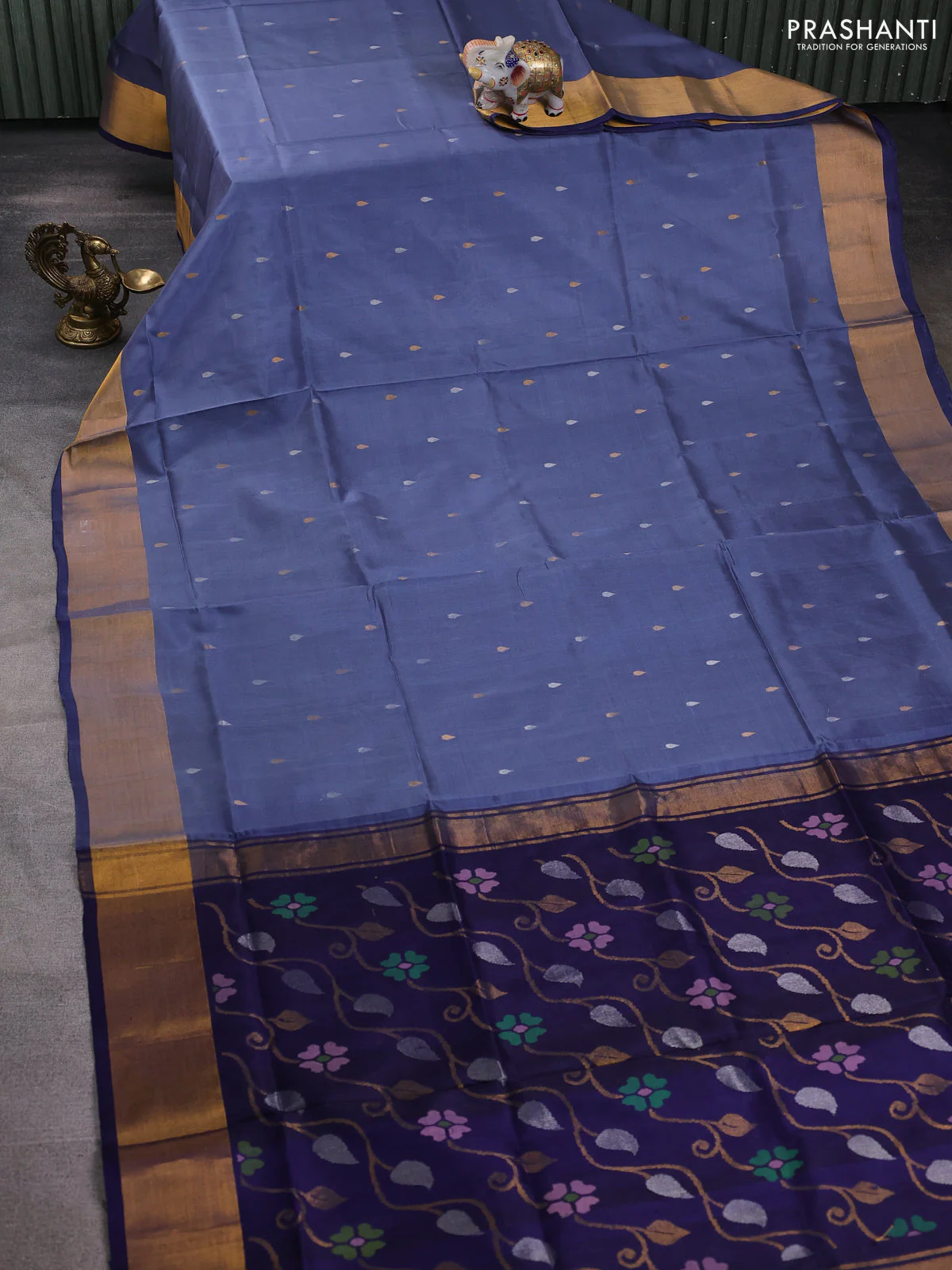 Pure uppada silk saree grey and navy blue with silver & gold zari woven thilak buttas and jamdhani design pallu - Image 2