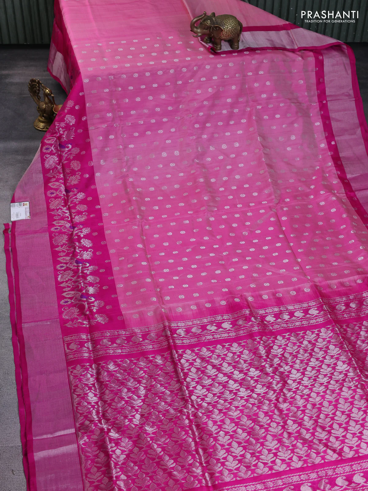 Pure uppada silk saree light pink and pink with silver zari woven buttas and long rich silver zari woven border - Image 2
