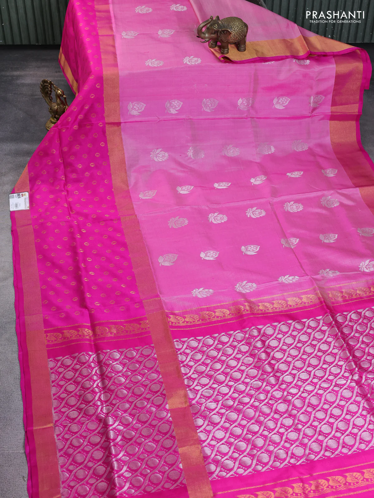 Pure uppada silk saree light pink with silver zari woven buttas and long zari woven butta border - Image 2