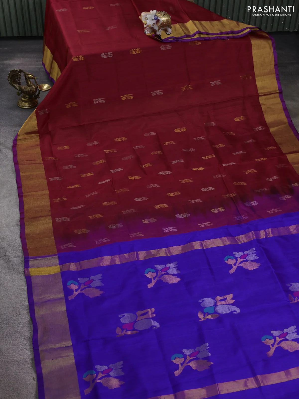 Pure uppada silk saree maroon and blue with silver & gold zari woven buttas and jamdhani design pallu - Image 2