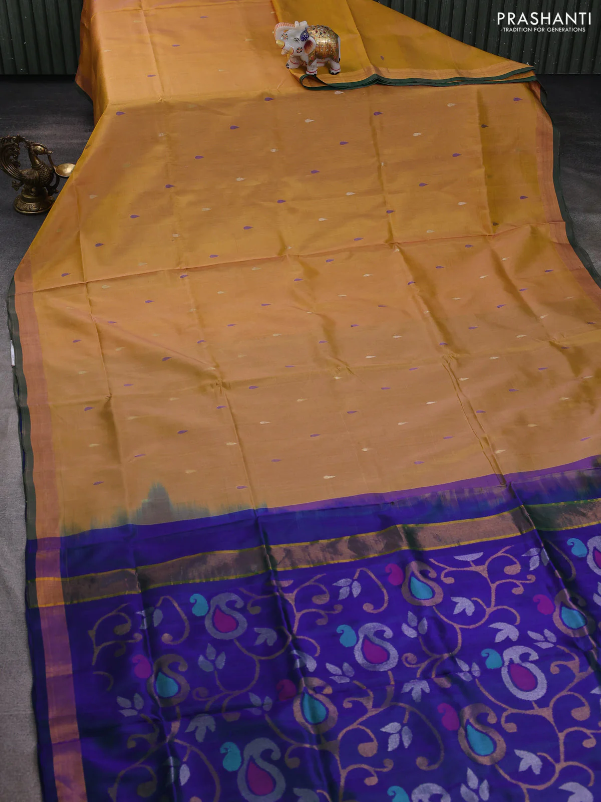 Pure uppada silk saree mustard shade and dual shade of bluish green with thread & zari woven thilak buttas and jamdhani design pallu - Image 2