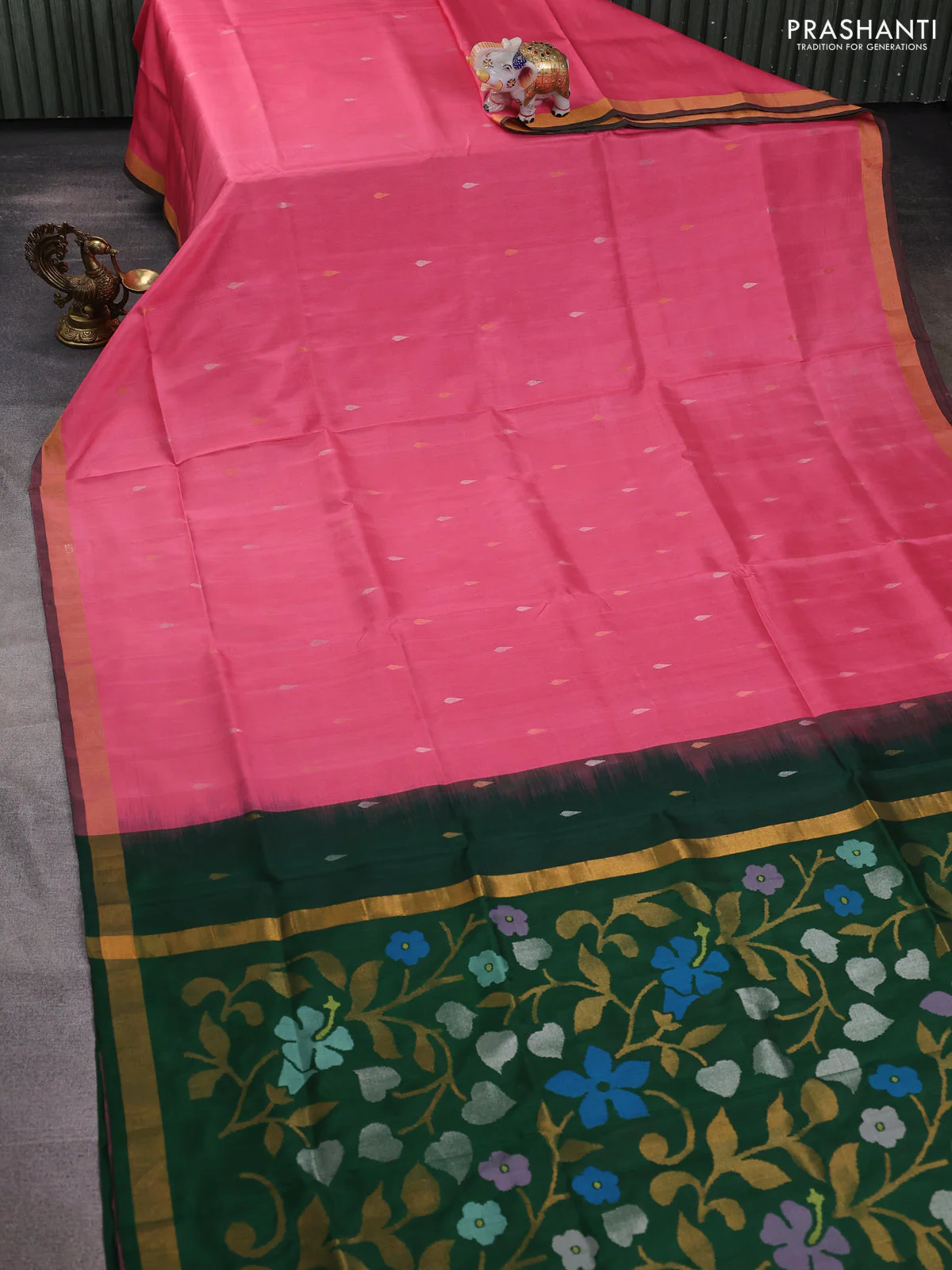 Pure uppada silk saree peach pink and dark green with silver & gold zari woven thilak buttas and jamdhani design pallu - Image 2