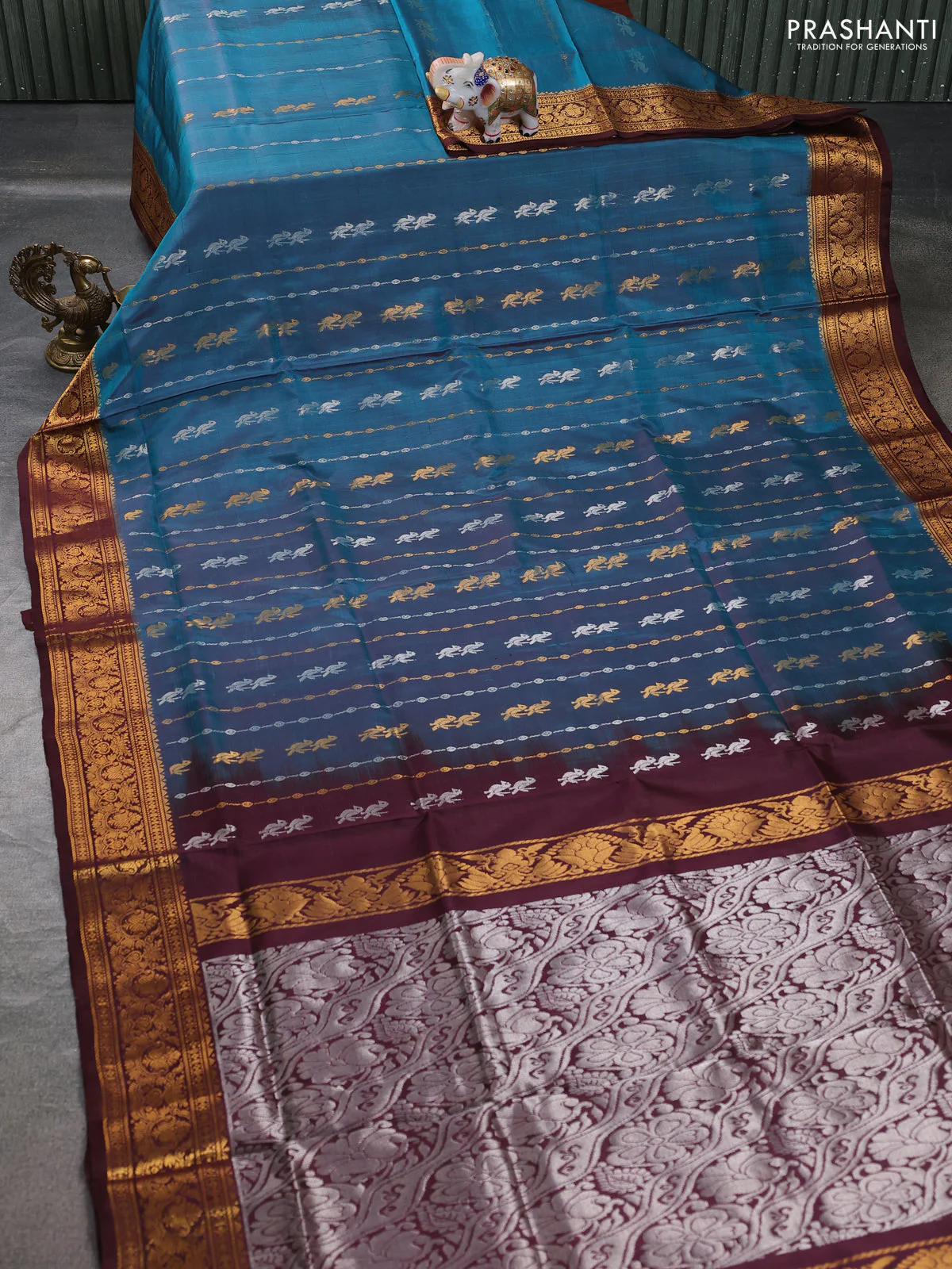 Pure uppada silk saree peacock blue and deep maroon with allover silver & gold zari weaves and zari woven border - Image 2