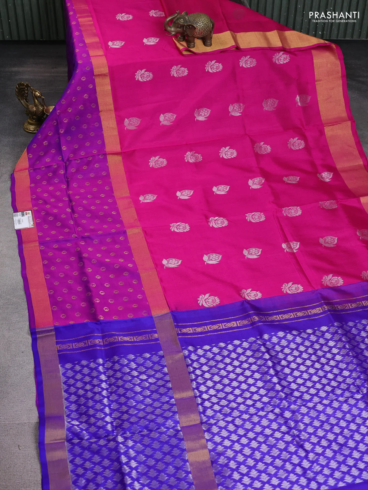Pure uppada silk saree pink and blue with silver zari woven buttas and long zari woven butta border - Image 2