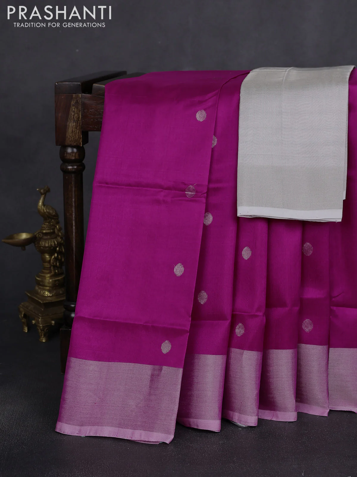 Pure uppada silk saree pink with silver zari woven buttas and silver zari woven buttas
