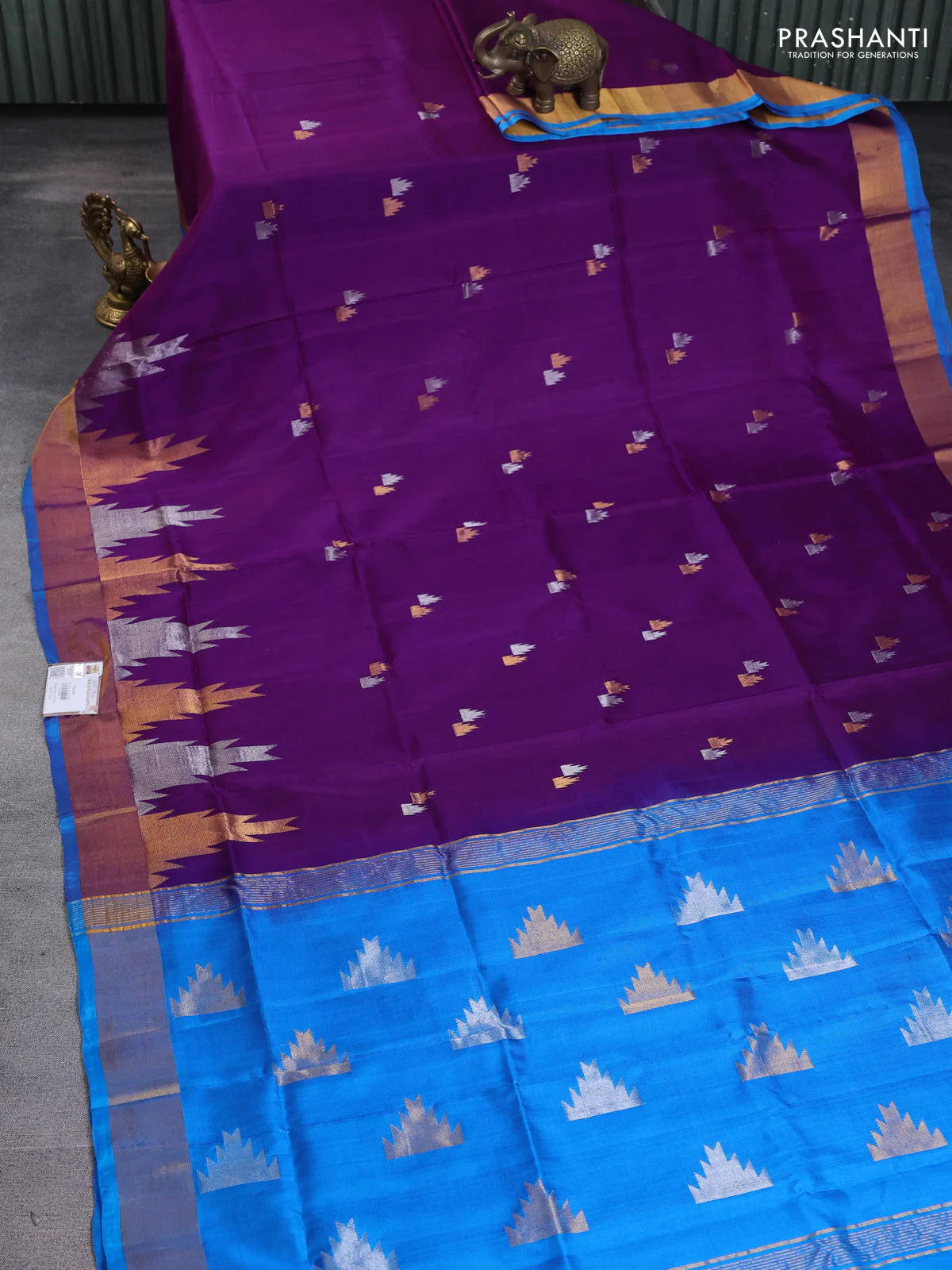 Pure uppada silk saree purple and cs blue with silver & gold temple zari woven buttas and temple design zari woven border - Image 2
