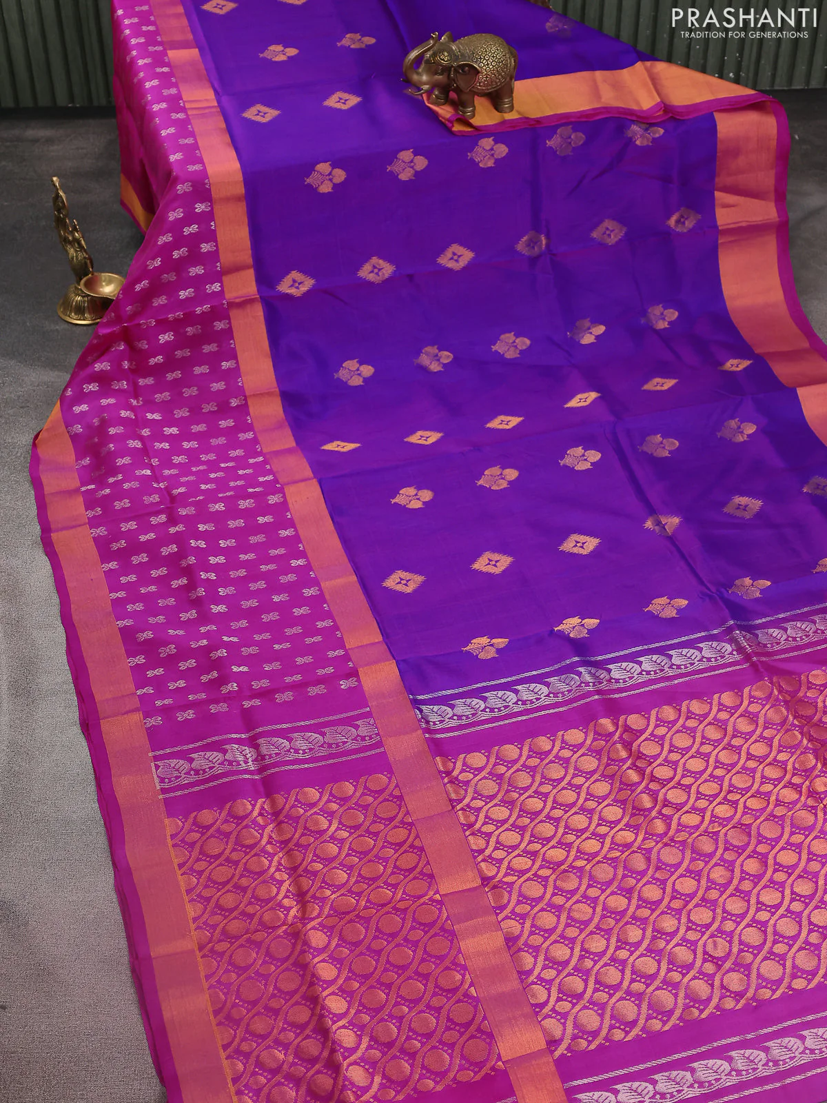 Pure uppada silk saree purple and pink with zari woven buttas and long zari woven butta border - Image 2