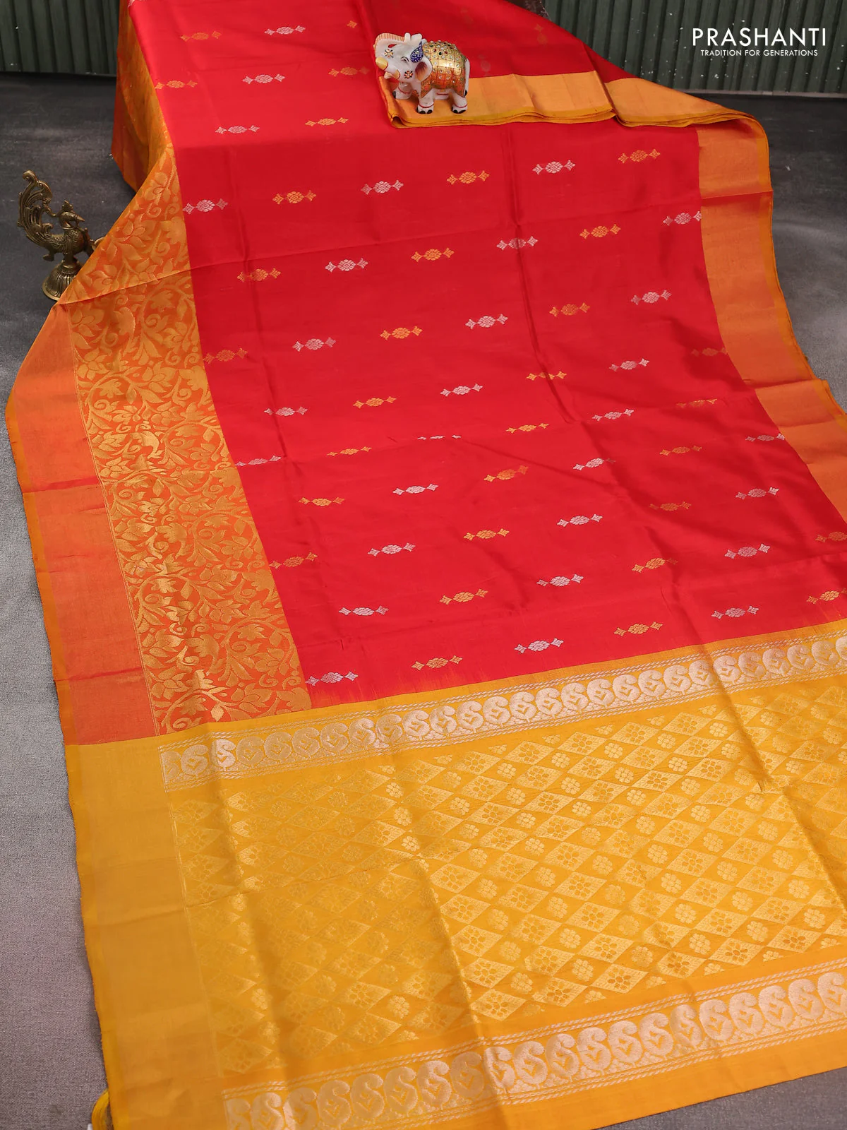 Pure uppada silk saree red and mustard yellow with silver & gold zari woven buttas and long zari woven border - Image 2