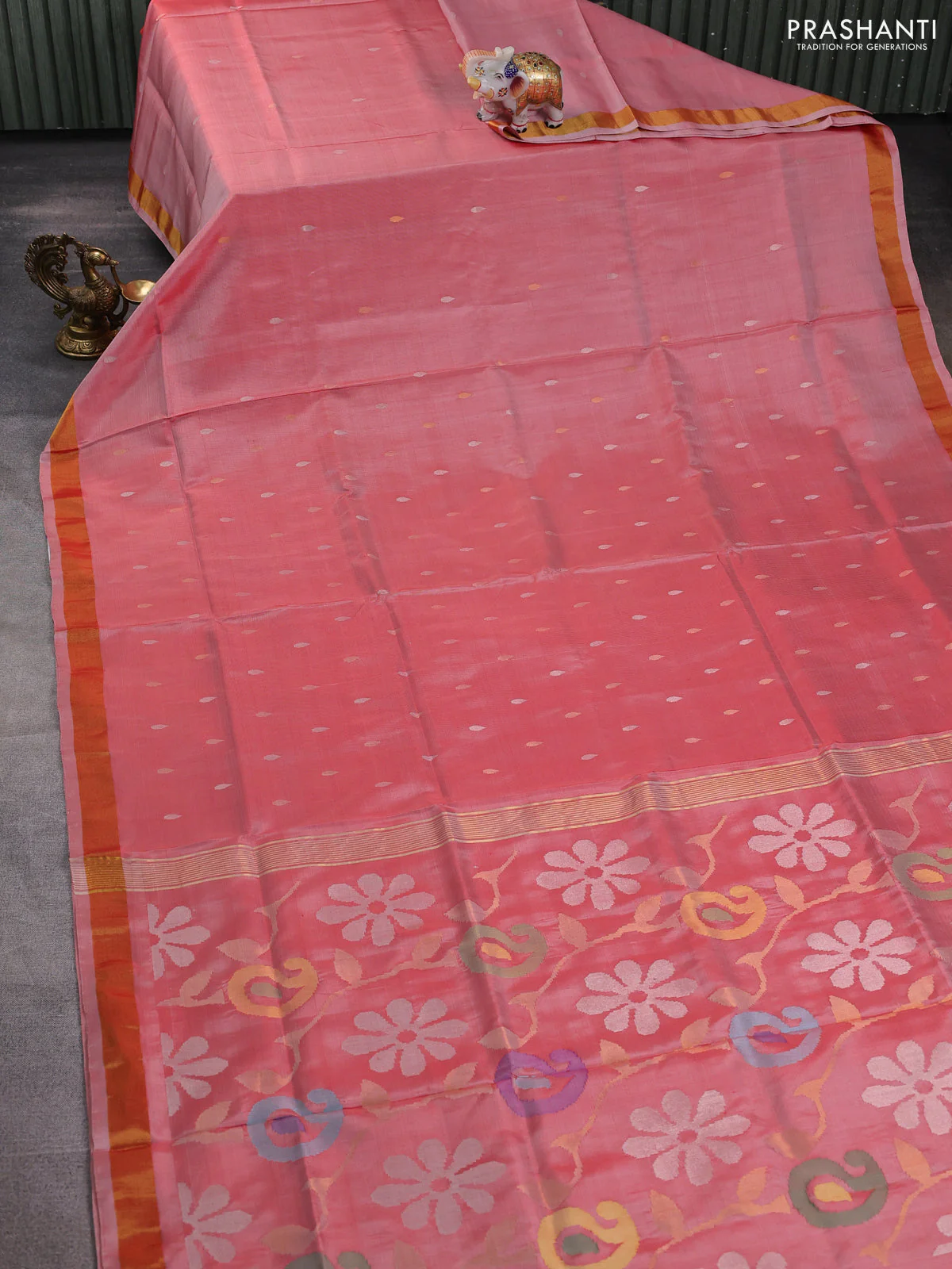 Pure uppada silk saree red shade with silver & gold zari woven thilak buttas and jamdhani design pallu - Image 2