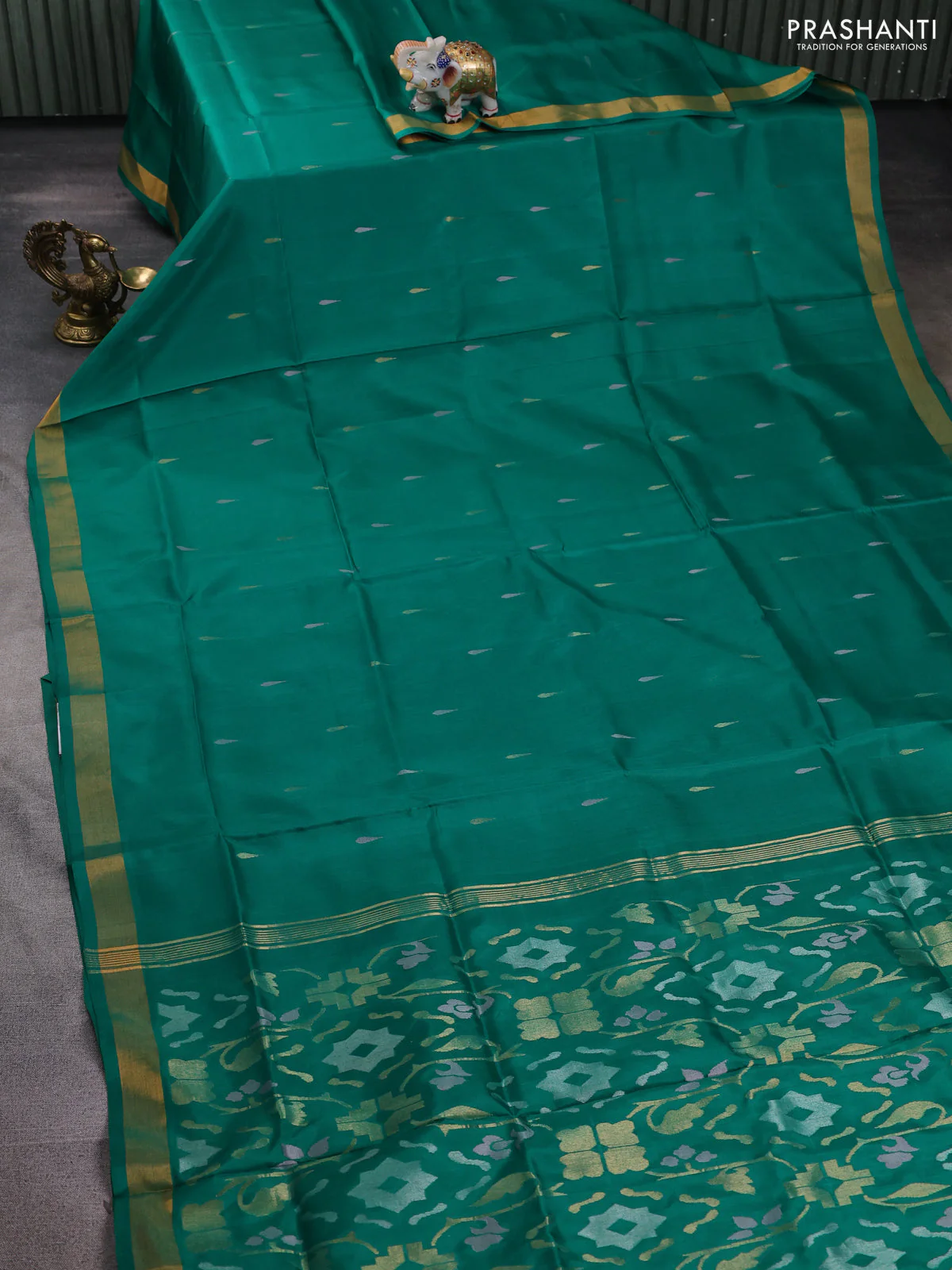 Pure uppada silk saree teal green with silver & gold zari woven thilak buttas and jamdhani design pallu - Image 2