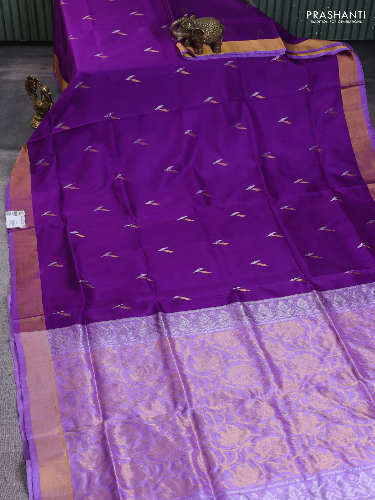 Pure uppada silk saree violet and lavender with silver & gold zari woven buttas and zari woven border - Image 2