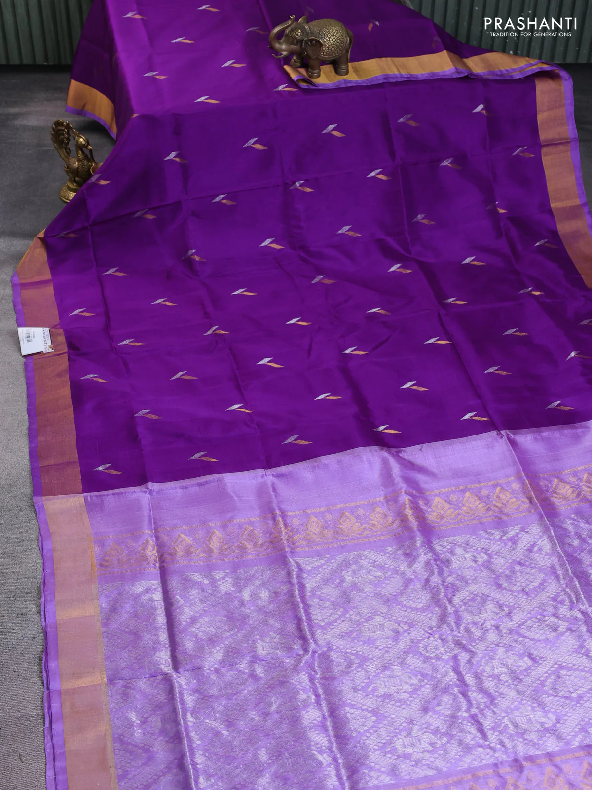 Pure uppada silk saree violet and lavender with silver & gold zari woven buttas and zari woven border - Image 2