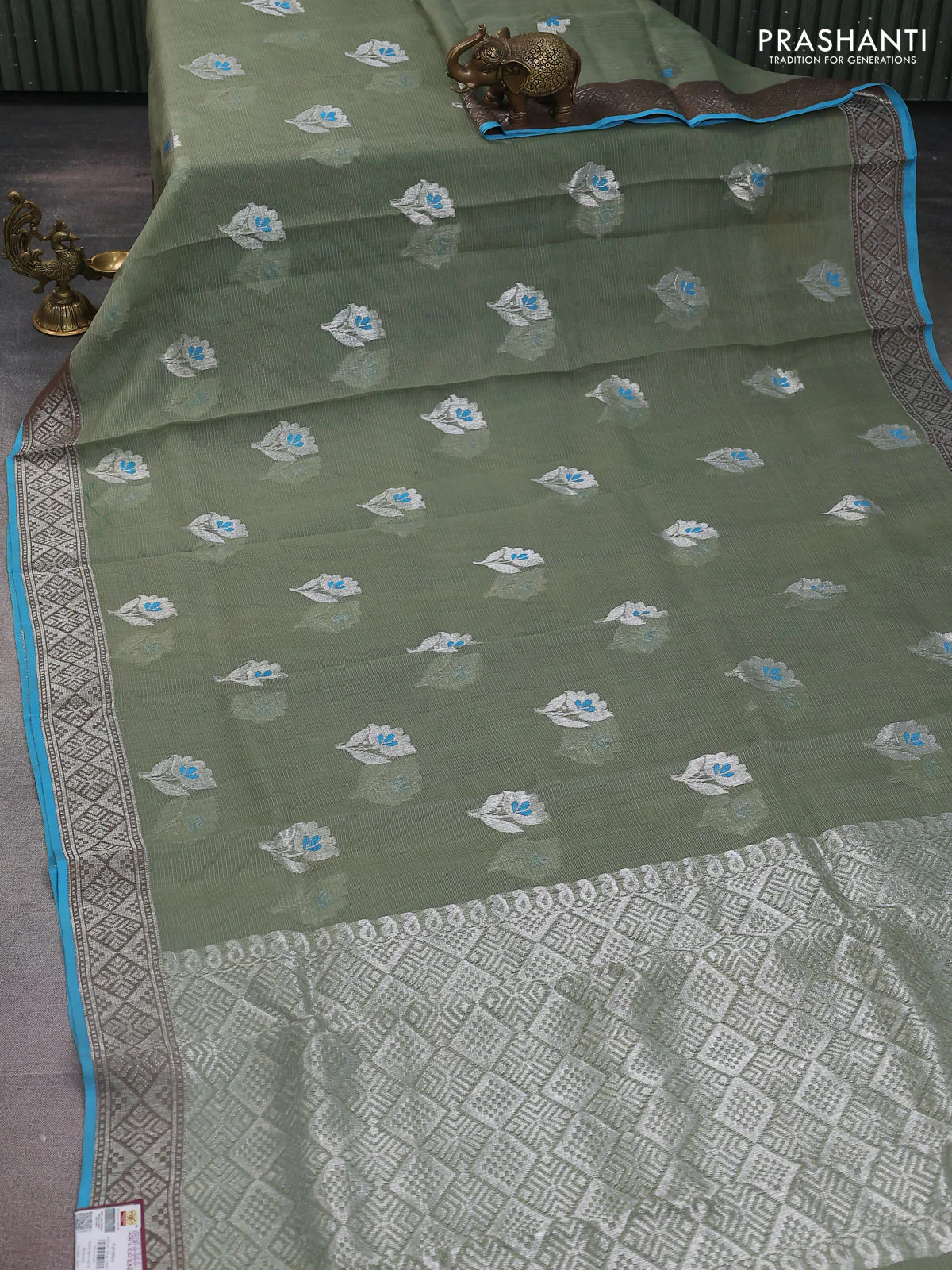 Pure zari kota silk saree pastel green and cs blue with thread & silver zari woven floral buttas and silver zari woven border - Image 2