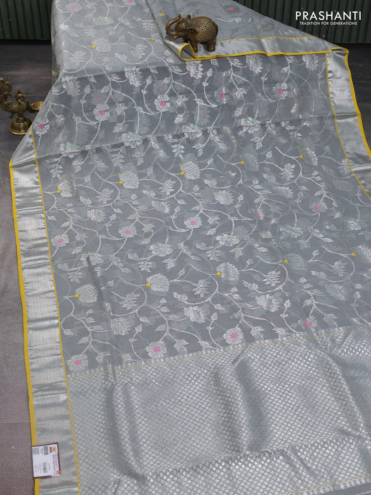 Pure zari kota silk saree pastel grey and yellow with allover silver zari woven floral weaves and silver zari woven border - Image 2