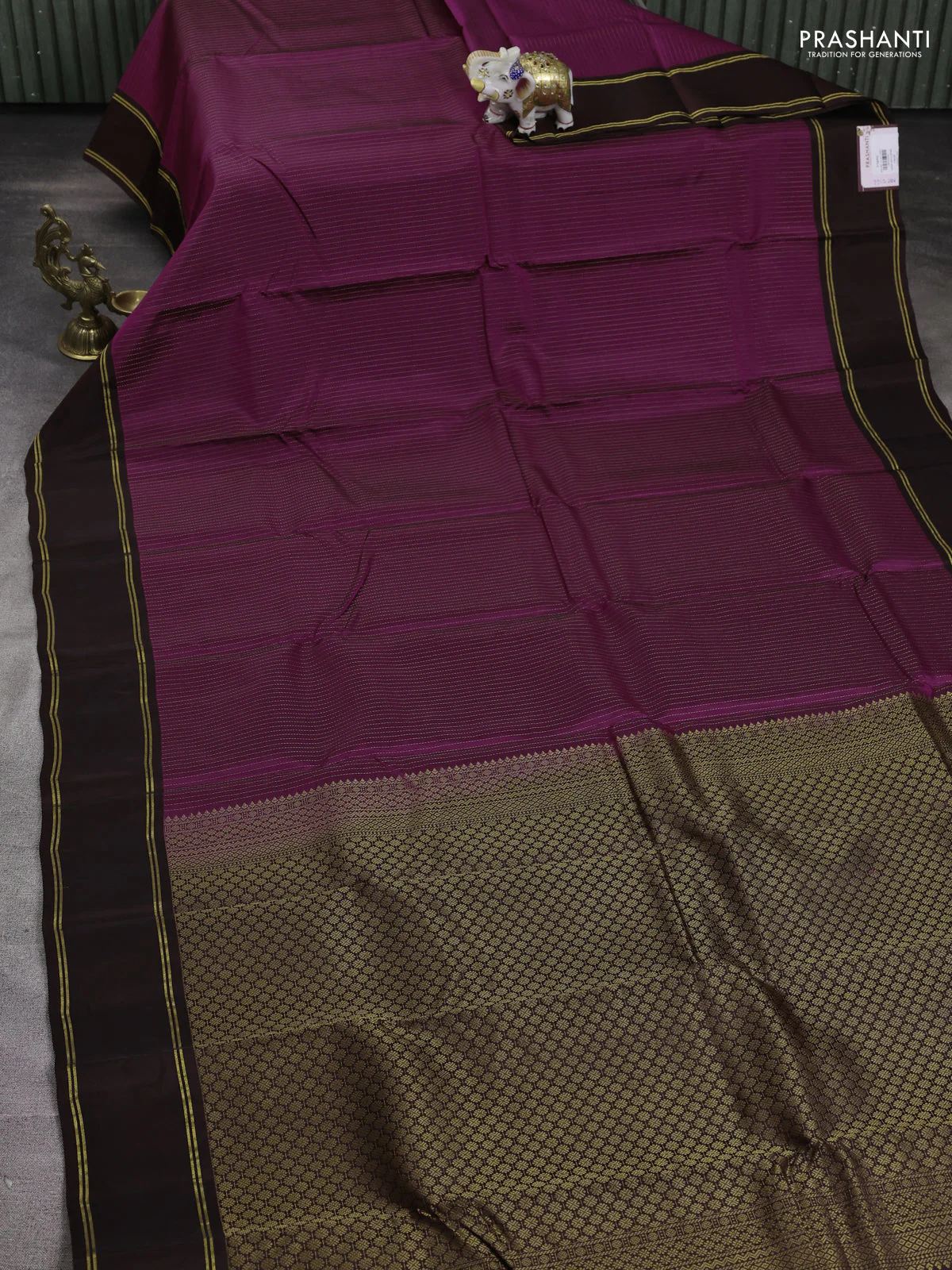 Purple-Coffee brown kanchipuram silk saree with matching Neck piece - Image 2