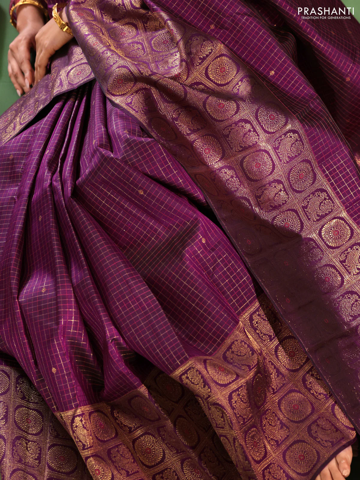 Purple Pure Kanchipuram Silk Saree With Allover Zari Checked Pattern - Image 5