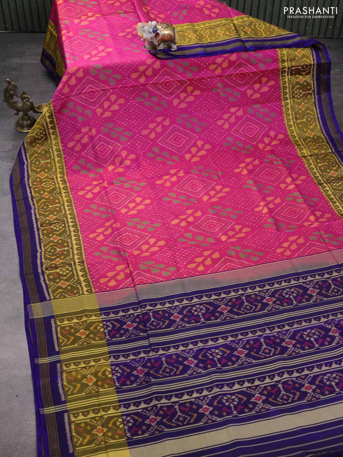 Rajkot patola silk saree pink and blue with allover ikat weaves and ikat woven zari border - Image 2