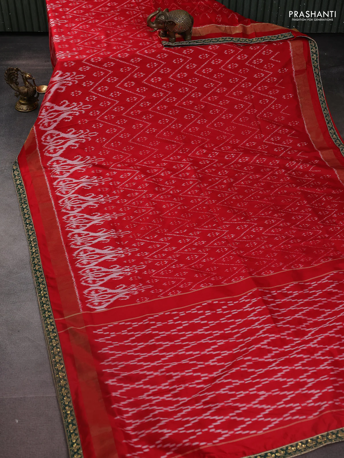 Red & Dark Green Pochampally Silk saree with Border Embroidery & Readymade Blouse - Image 8