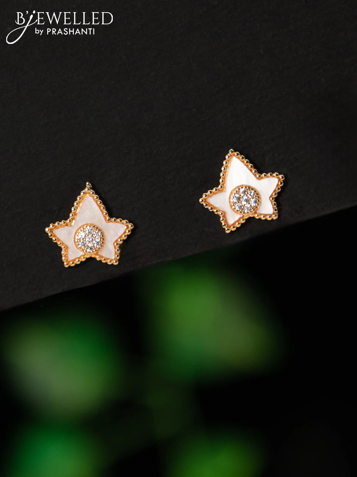 Rose gold earring with cz stones