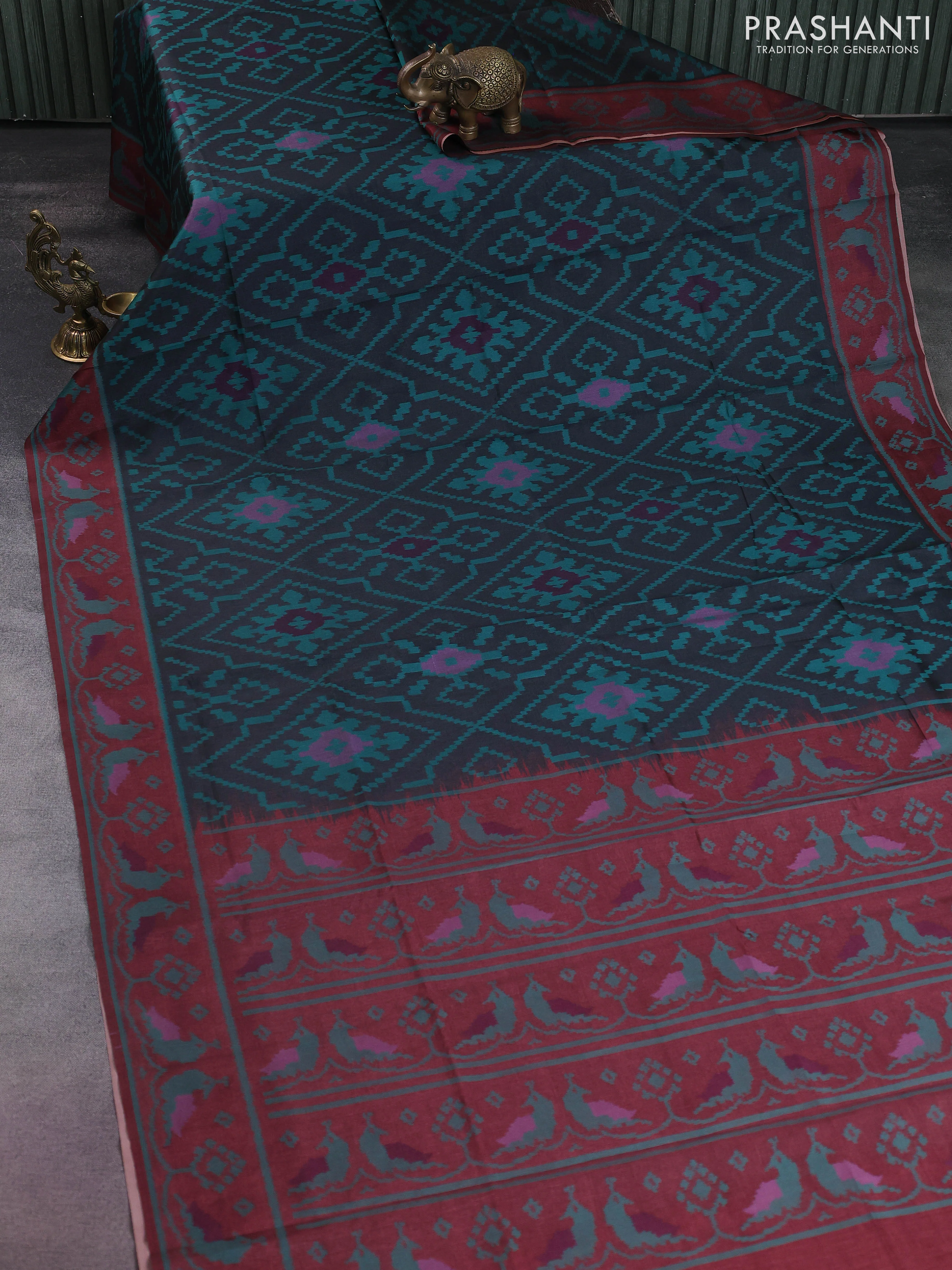Sambalpuri semi silk saree black and maroon with allover ikat weaves and thread woven border - Image 2