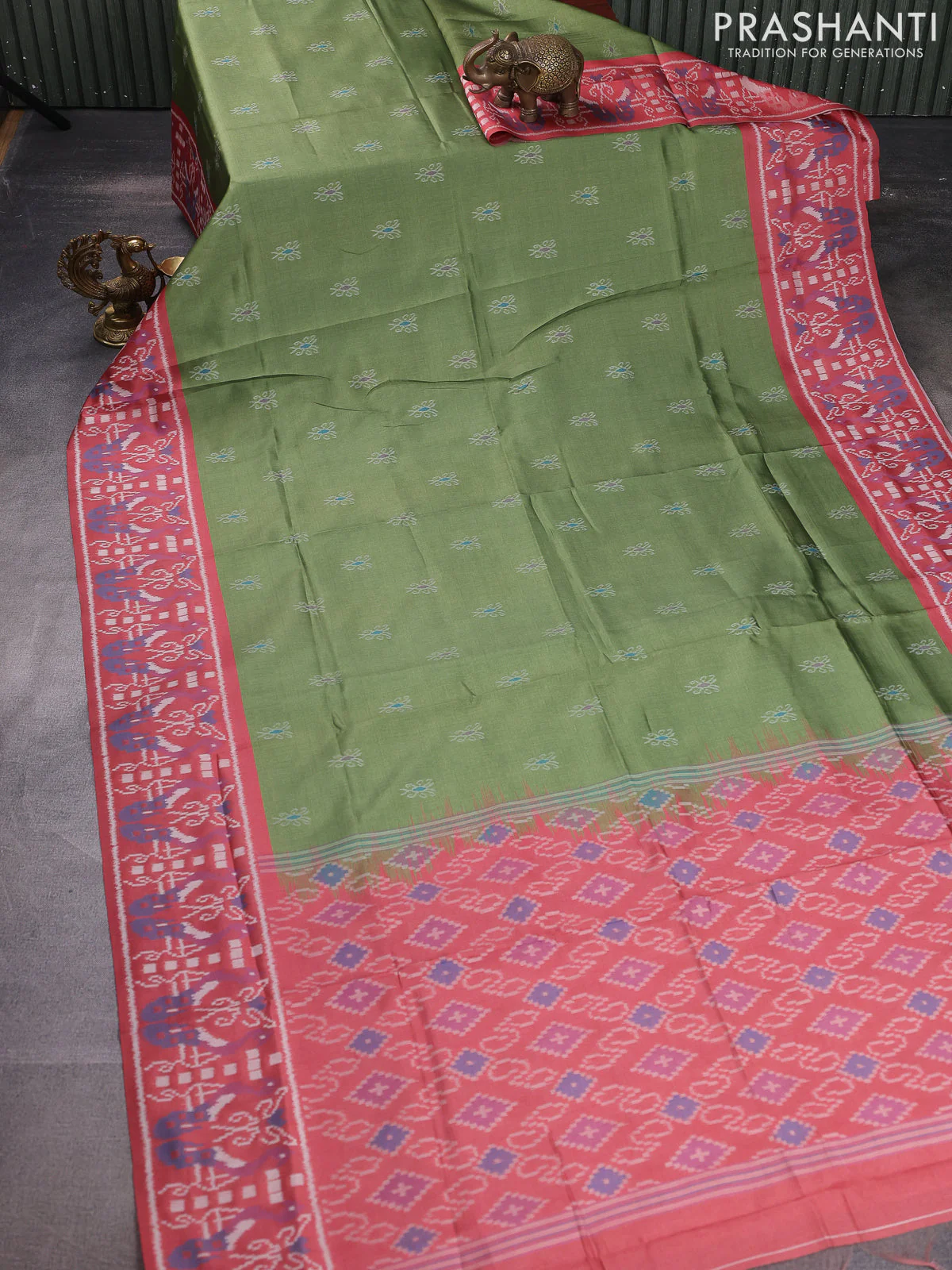 Sambalpuri semi silk saree green and maroon with allover ikat weaves and thread woven border - Image 2