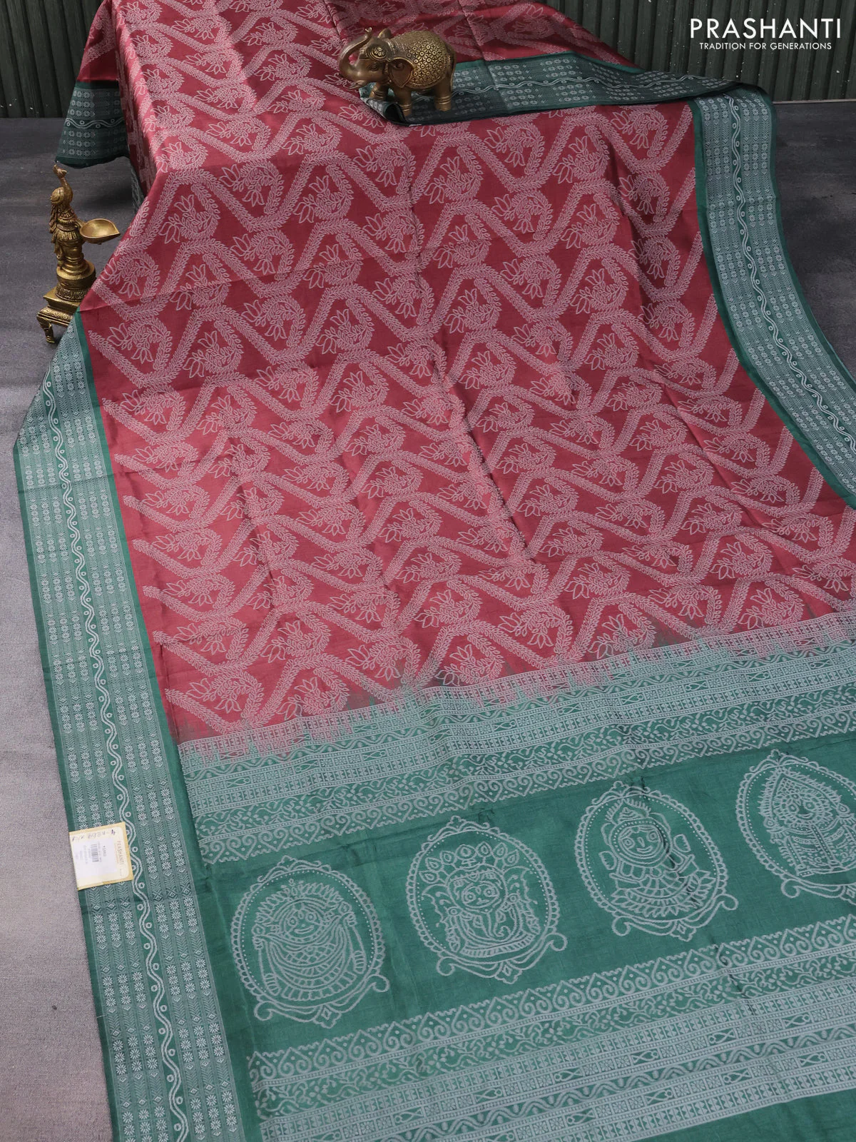 Sambalpuri semi silk saree maroon shade and green with allover thread woven ikat weaves and thread woven border - Image 2