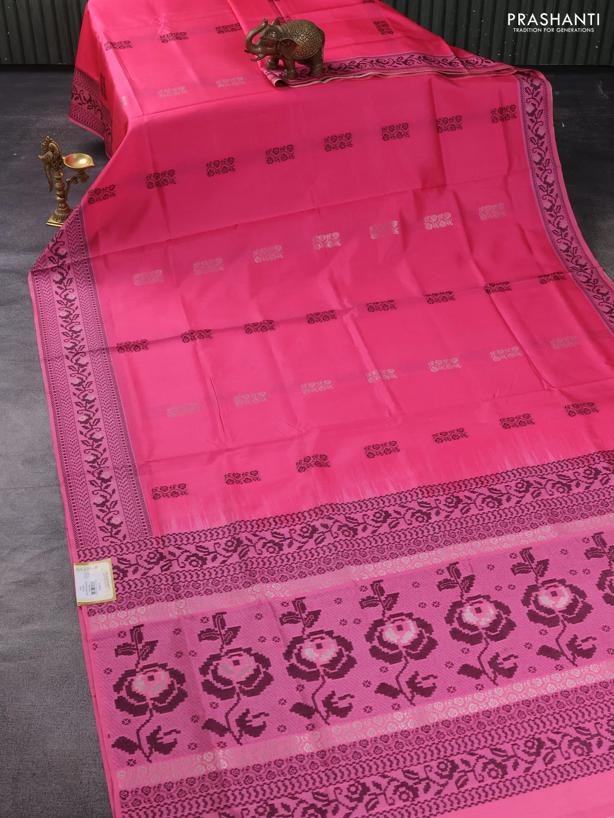 Sambalpuri semi silk saree pink with thread woven ikat buttas and thread woven border - Image 2