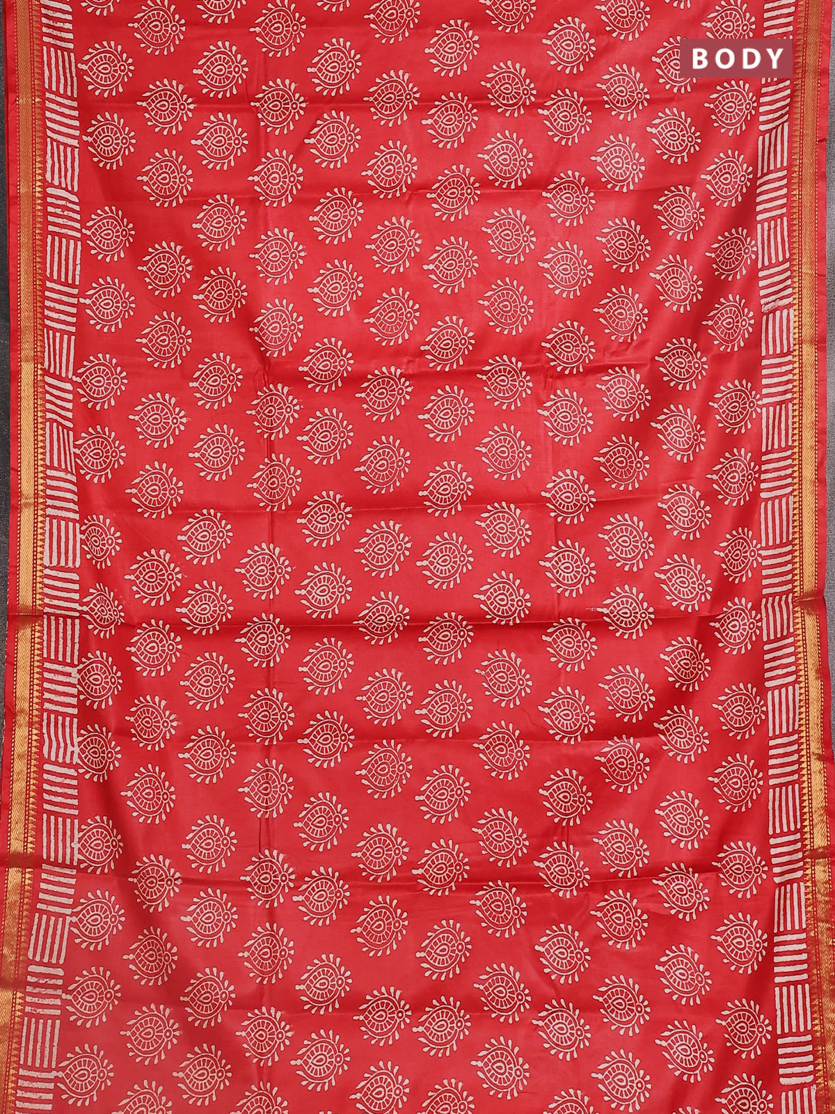 Semi bhagalpuri saree red with allover prints and zari woven border - Image 2