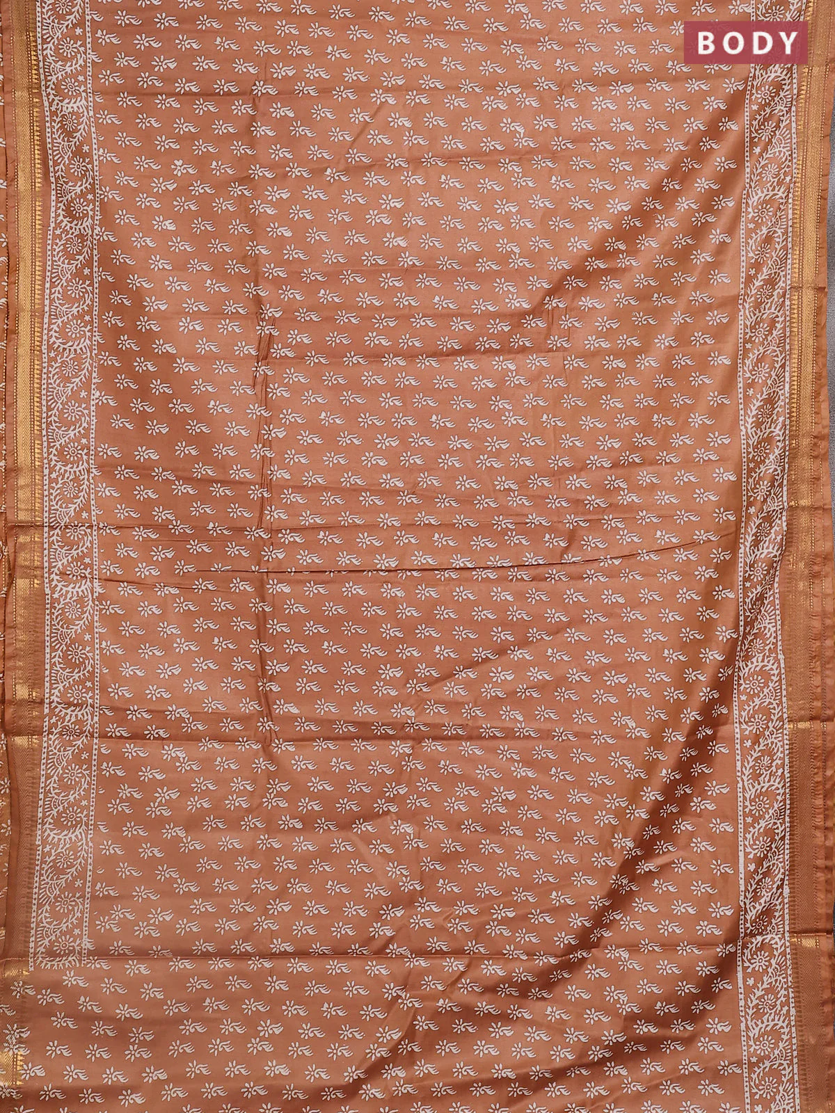 Semi bhagalpuri saree sandal with allover prints and zari woven border - Image 2