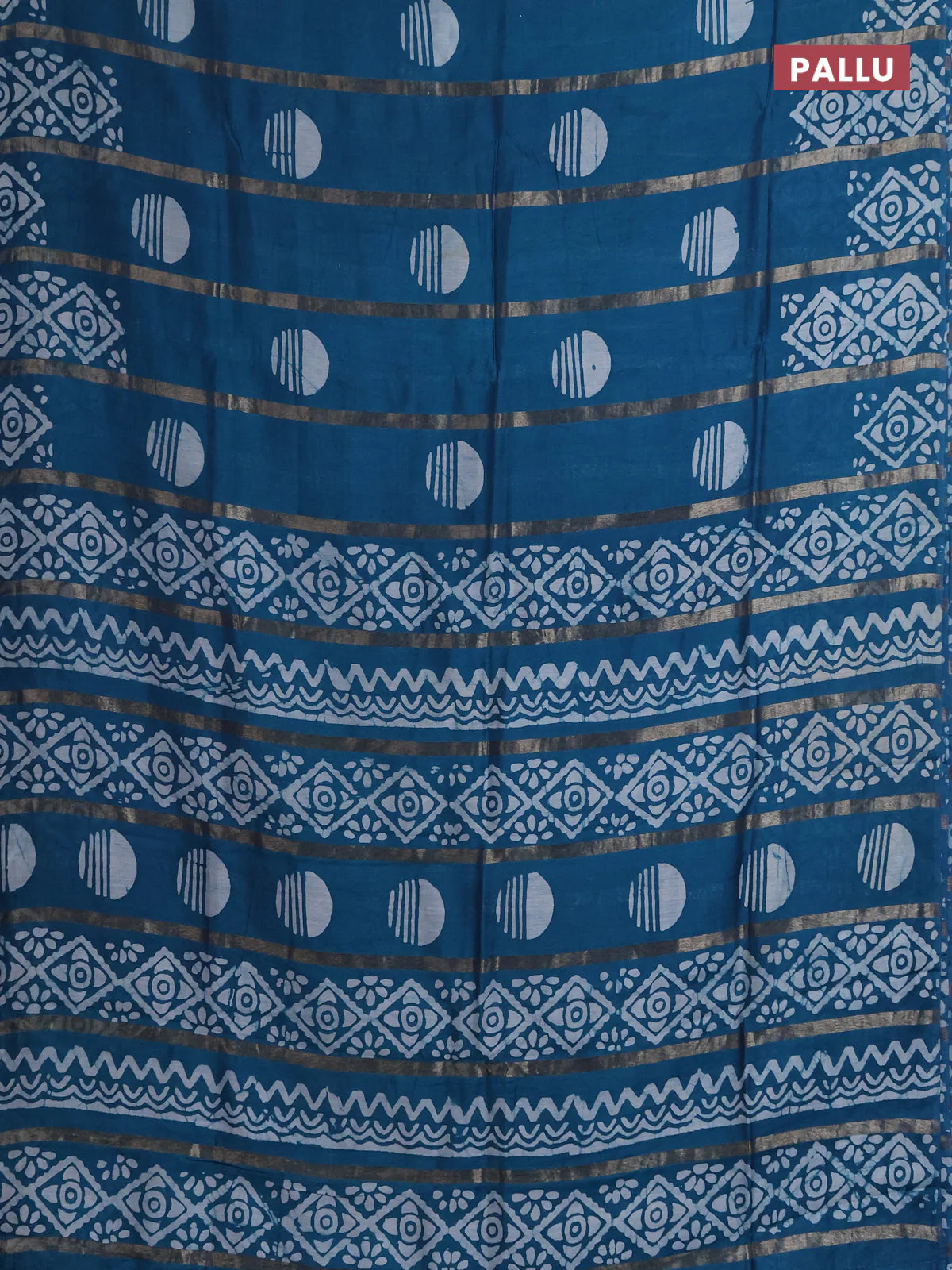 Semi chanderi saree peacock green with allover zari strips & batik butta prints in borderless style - Image 3