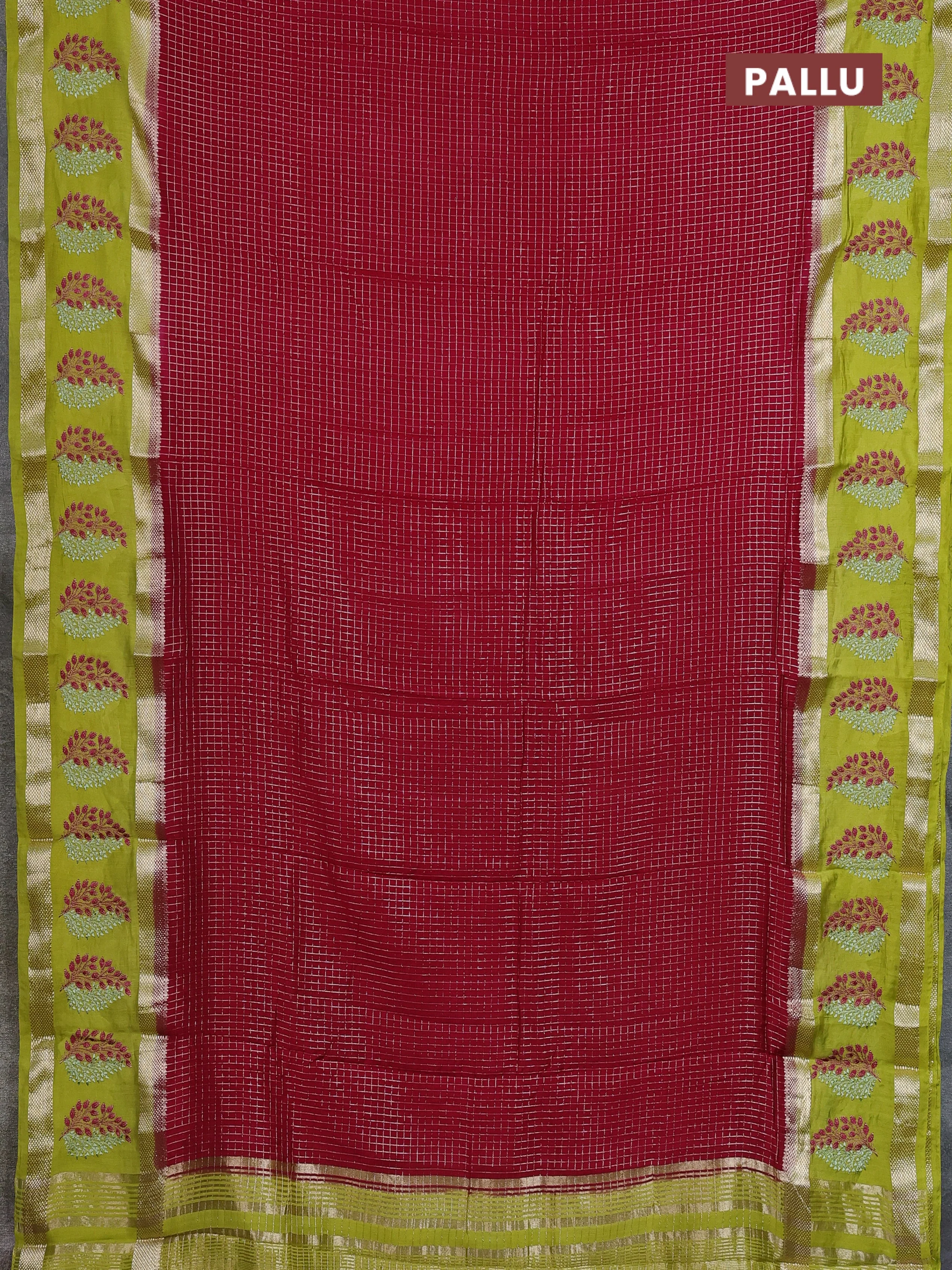 Semi chanderi saree pink and light green with allover zari woven checked pattern and embroidery zari border - Image 3