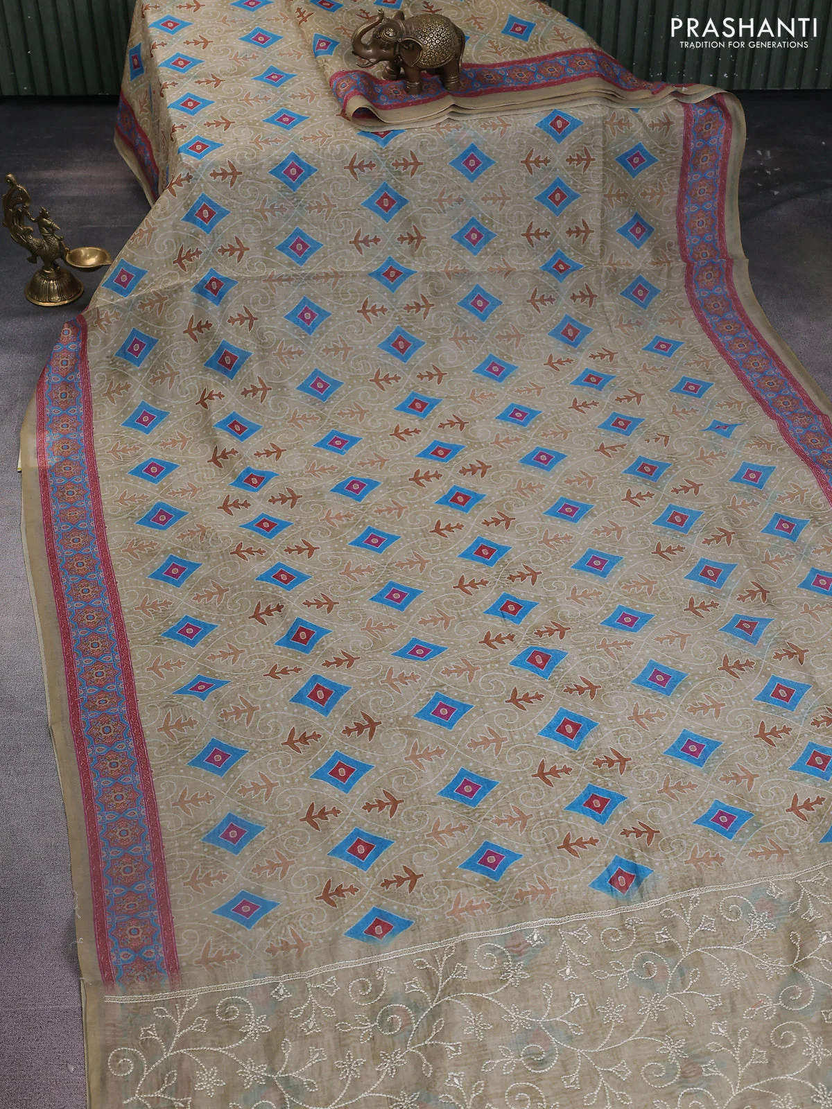 Semi chanderi saree pista green with allover prints and embroidery pallu - Image 2