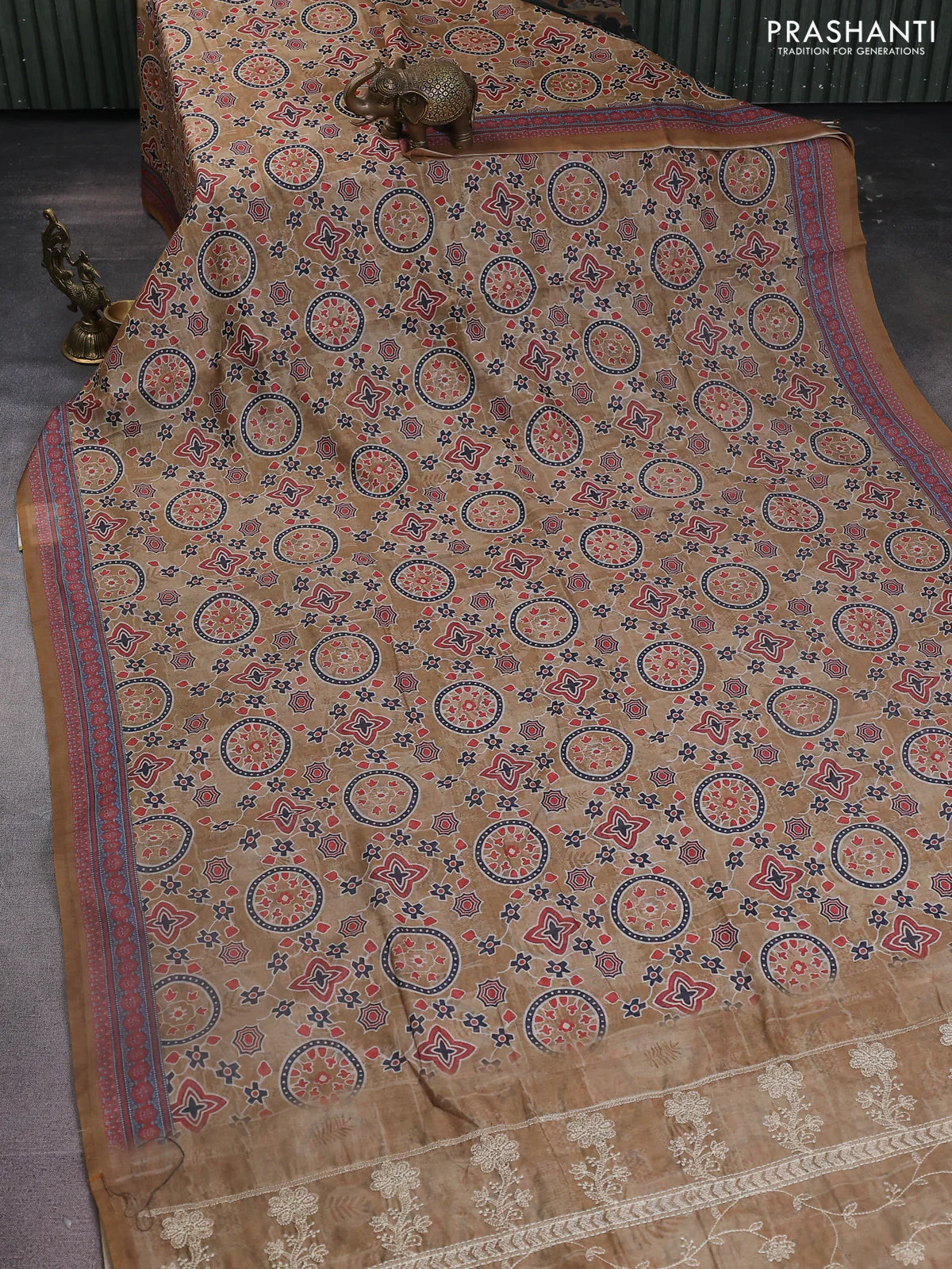 Semi chanderi saree sandal with allover prints and embroidery pallu - Image 2