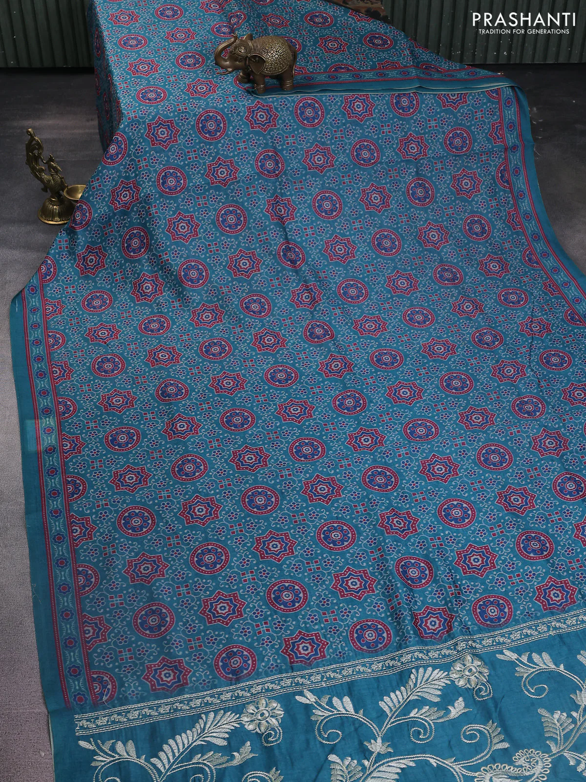 Semi chanderi saree teal green with allover prints and embroidery pallu - Image 2