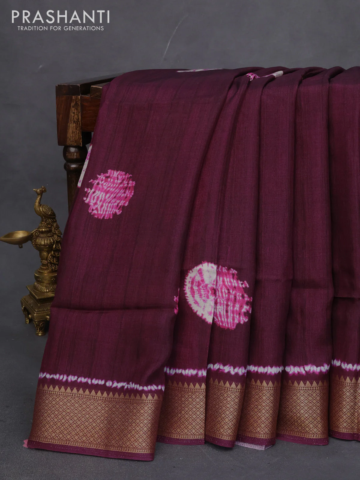 Semi crepe saree wine shade and mustard yellow with shibori butta prints and kalamkari printed pallu & zari border - Image 7